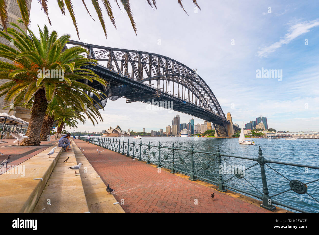 Il Ponte del Porto di Sydney, sul retro la Opera House di Sydney Opera House di Sydney, Nuovo Galles del Sud, Australia Foto Stock