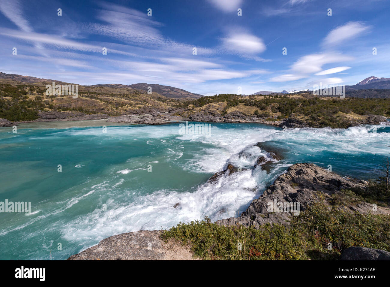 Confluenza Rio Baker (R) & Nef (L) Carretera Austral 7 Cile Patagonia via X-83 Cruce Ruta 7 Entrada Baker-Paso Roballos, Cochrane Foto Stock