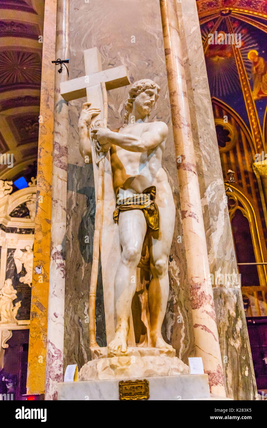 Michelangelo statua del Cristo Redentore di Santa Maria Sopra Minerva Basilica Chiesa Roma Italia. Costruito nel 1200 su di un Tempio di Minerva, casa dei Domenicani Foto Stock