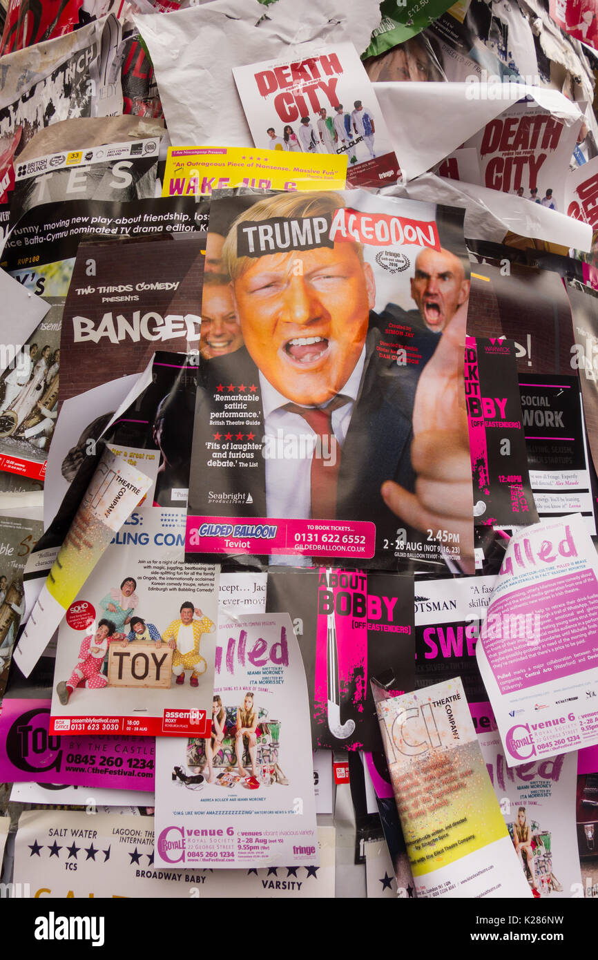 Edinburgh Fringe Festival di volantini e manifesti, Edimburgo, Scozia, Regno Unito Foto Stock