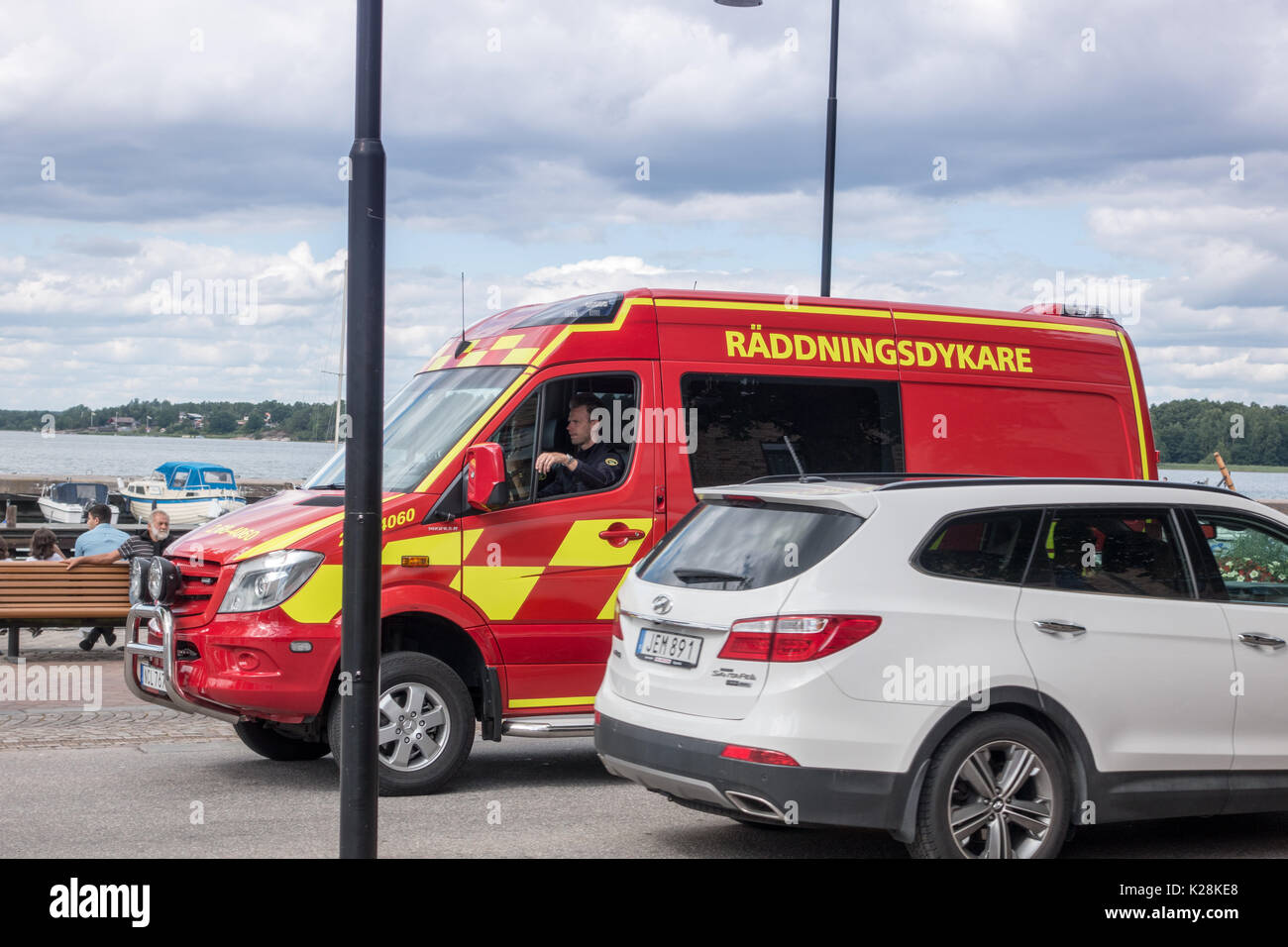 Vastervik, Svezia- Luglio 31, 2017: fire department Rescue Diver Foto Stock
