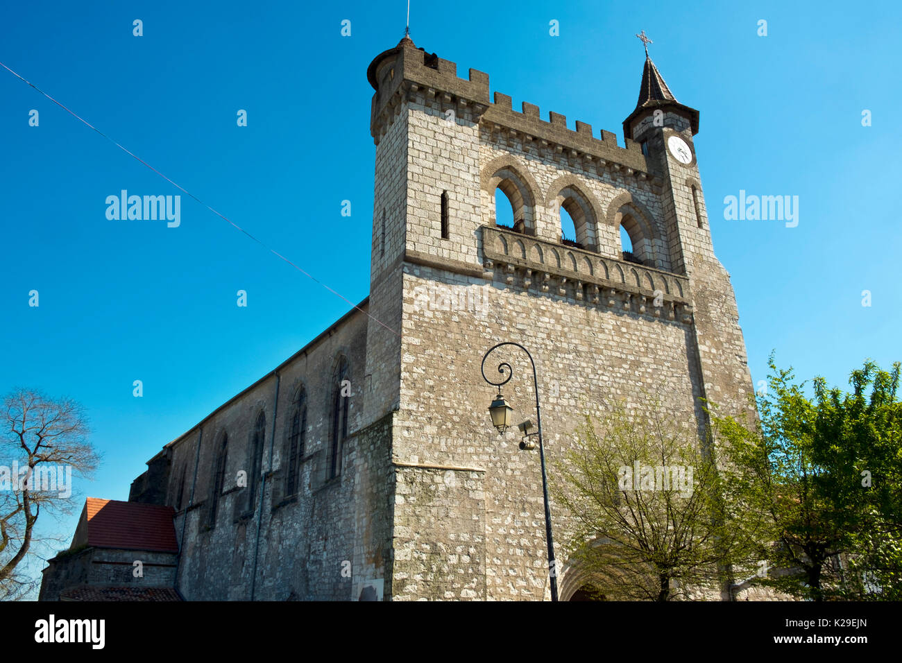 La chiesa del XIII secolo di Saint-André, Monflanquin Lot-et-Garonne, Francia. Foto Stock