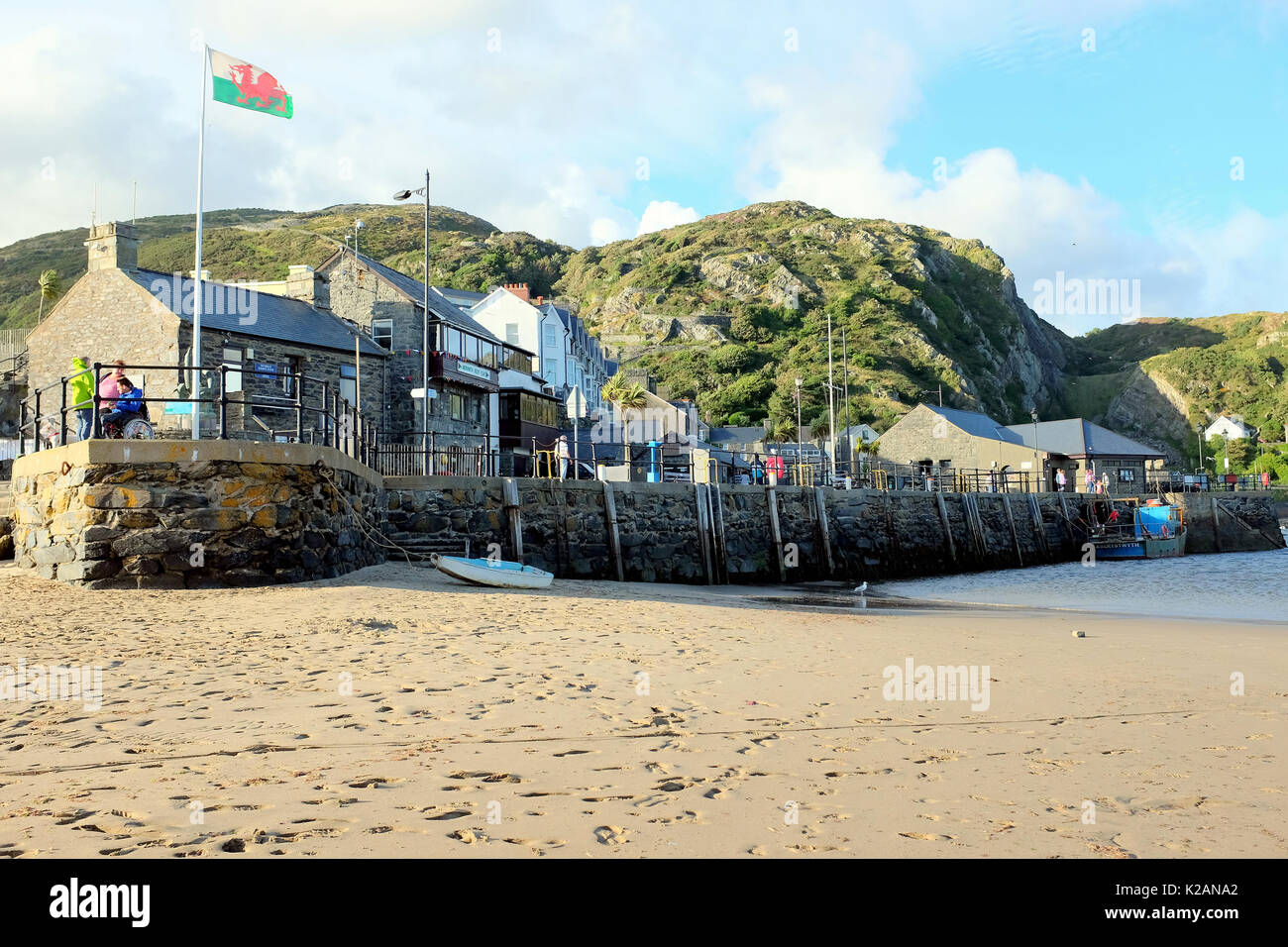 Blaenau Ffestiniog, Wales, Regno Unito. Il 31 luglio 2017. Il Quay e il Quayside su una ventilata sera di luglio durante la bassa marea a Blaenau Ffestiniog in Galles. Foto Stock