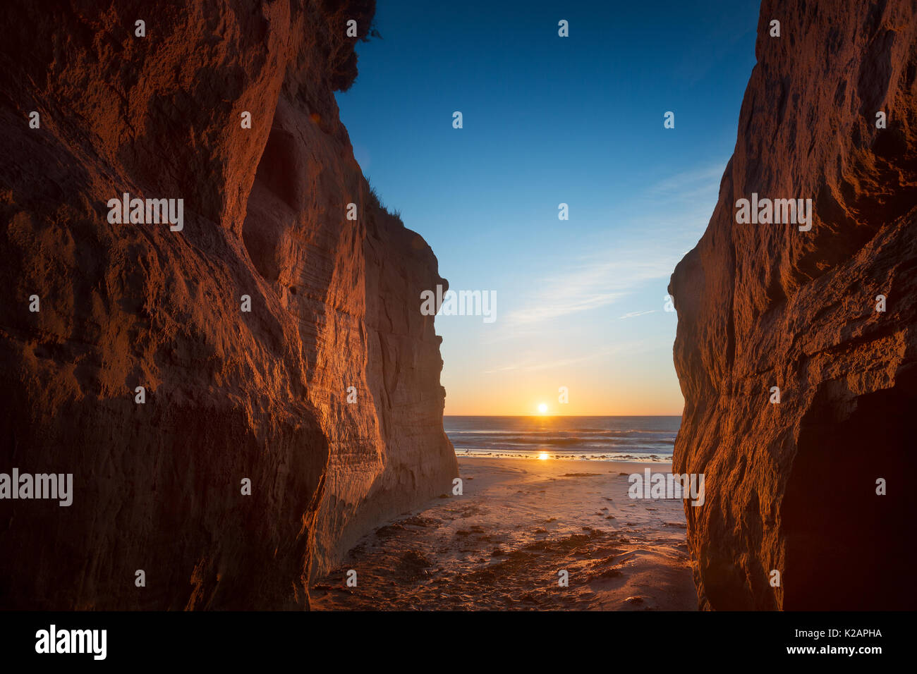 Sunrise tra le rocce in Dune du sud su di le Havre-aux-Maisons nelle isole della Maddalena, Québec Foto Stock