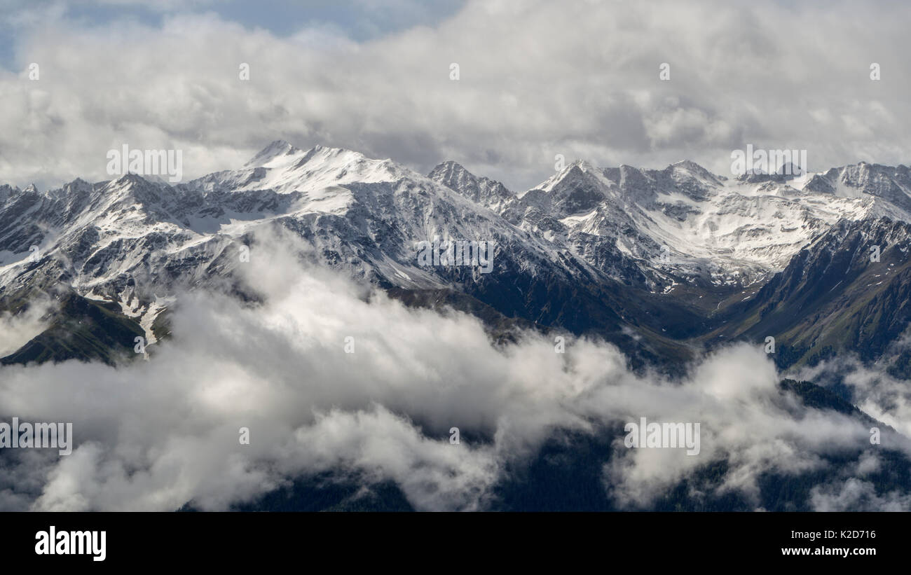 Il Glockturmkamm, la cresta occidentale delle Alpi Otztal. Nordtirol, Alpi austriache. Giugno. Foto Stock
