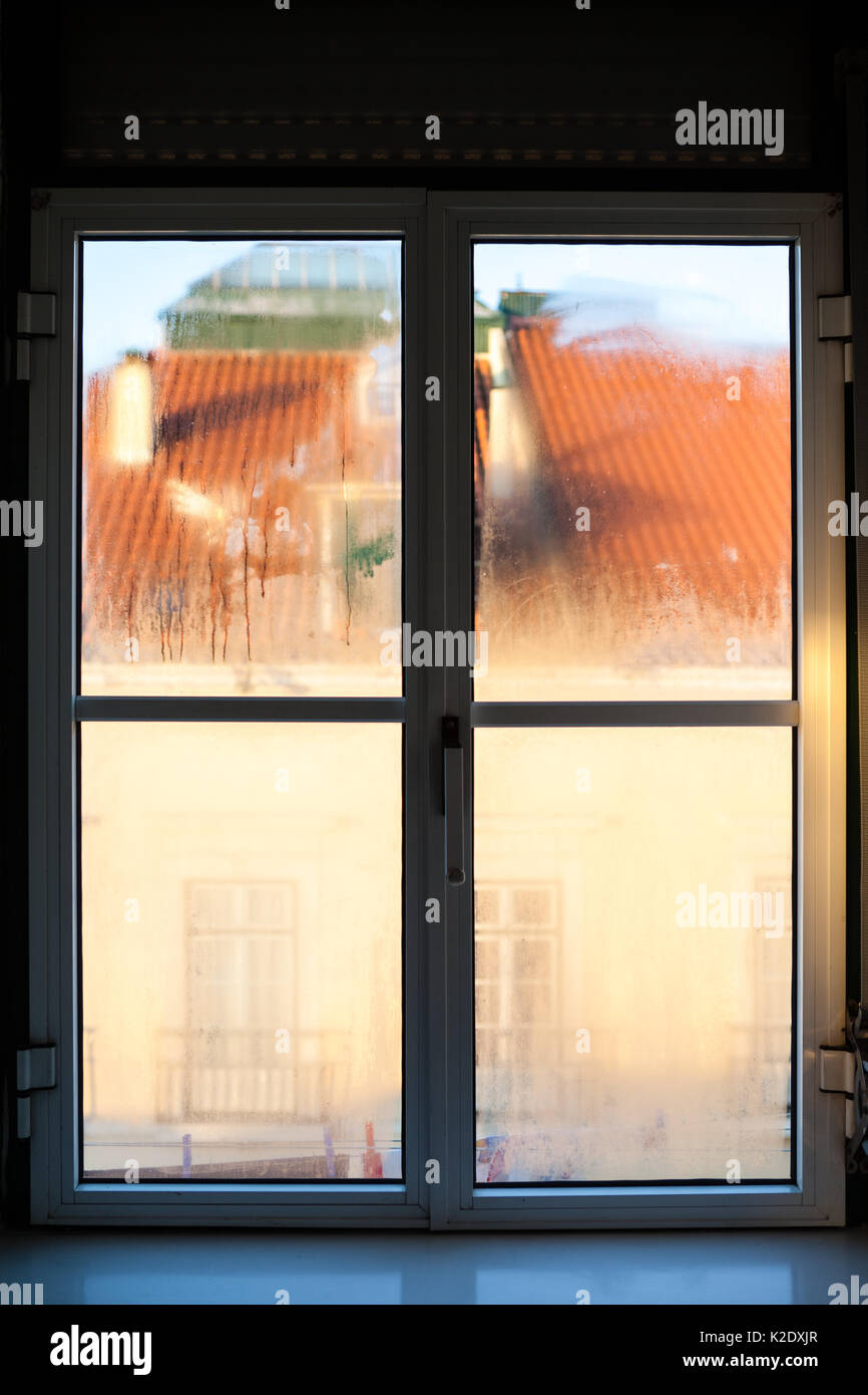 Finestra misty Foto Stock