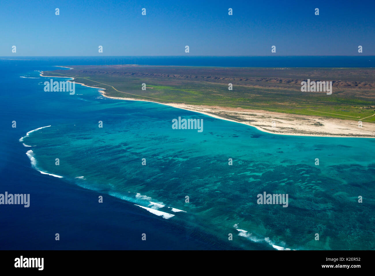 Vista aerea di Ningaloo Reef, vicino Tantabiddi, Exmouth, Western Australia. Maggio 2014. Foto Stock