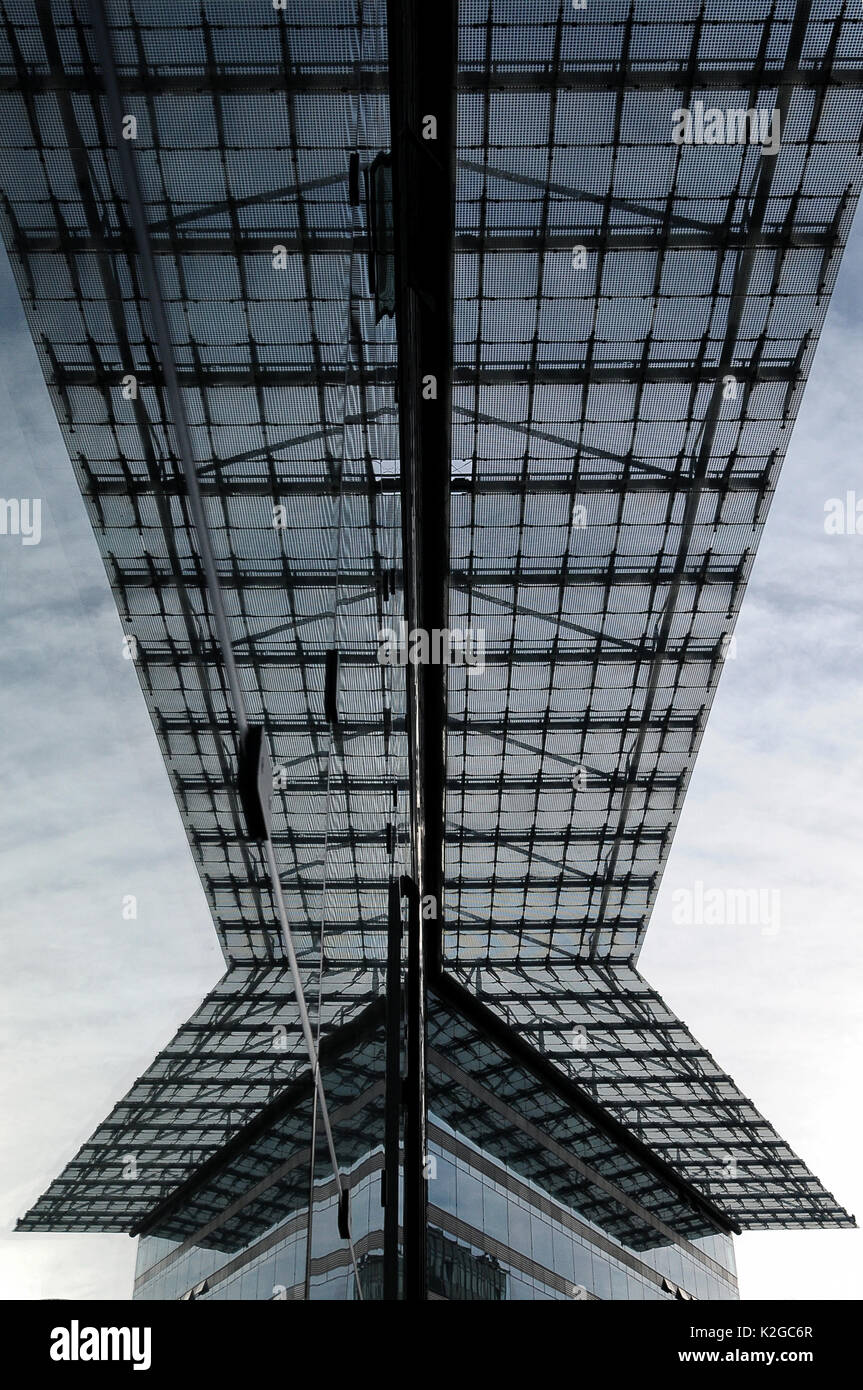 Acciaio e vetro a Berlino Foto Stock
