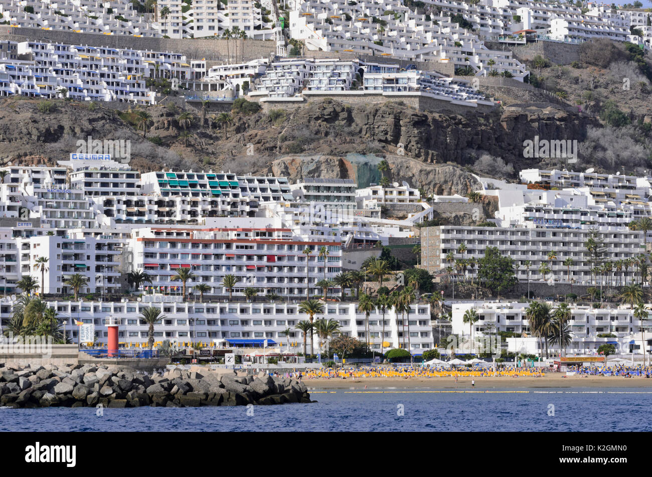 Hillside con alberghi e villaggi vacanze, puerto rico, gran canaria, Spagna Foto Stock