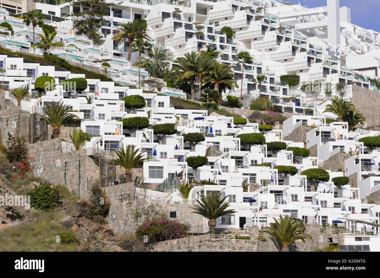 Hillside con alberghi e villaggi vacanze, puerto rico, gran canaria, Spagna Foto Stock