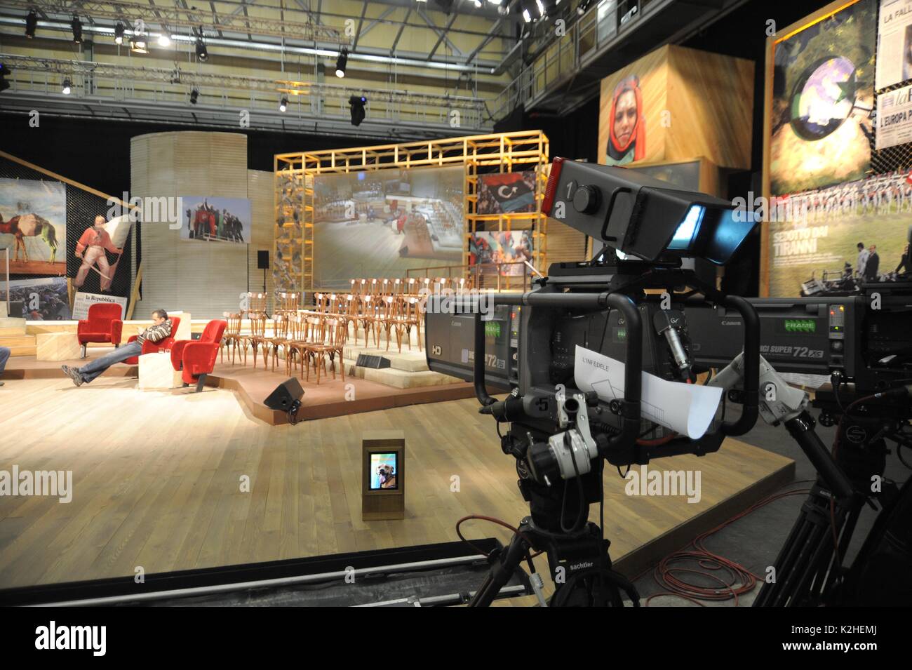 Milano (Italia), gli studi televisivi di LA7 rete durante un talk show Foto  stock - Alamy