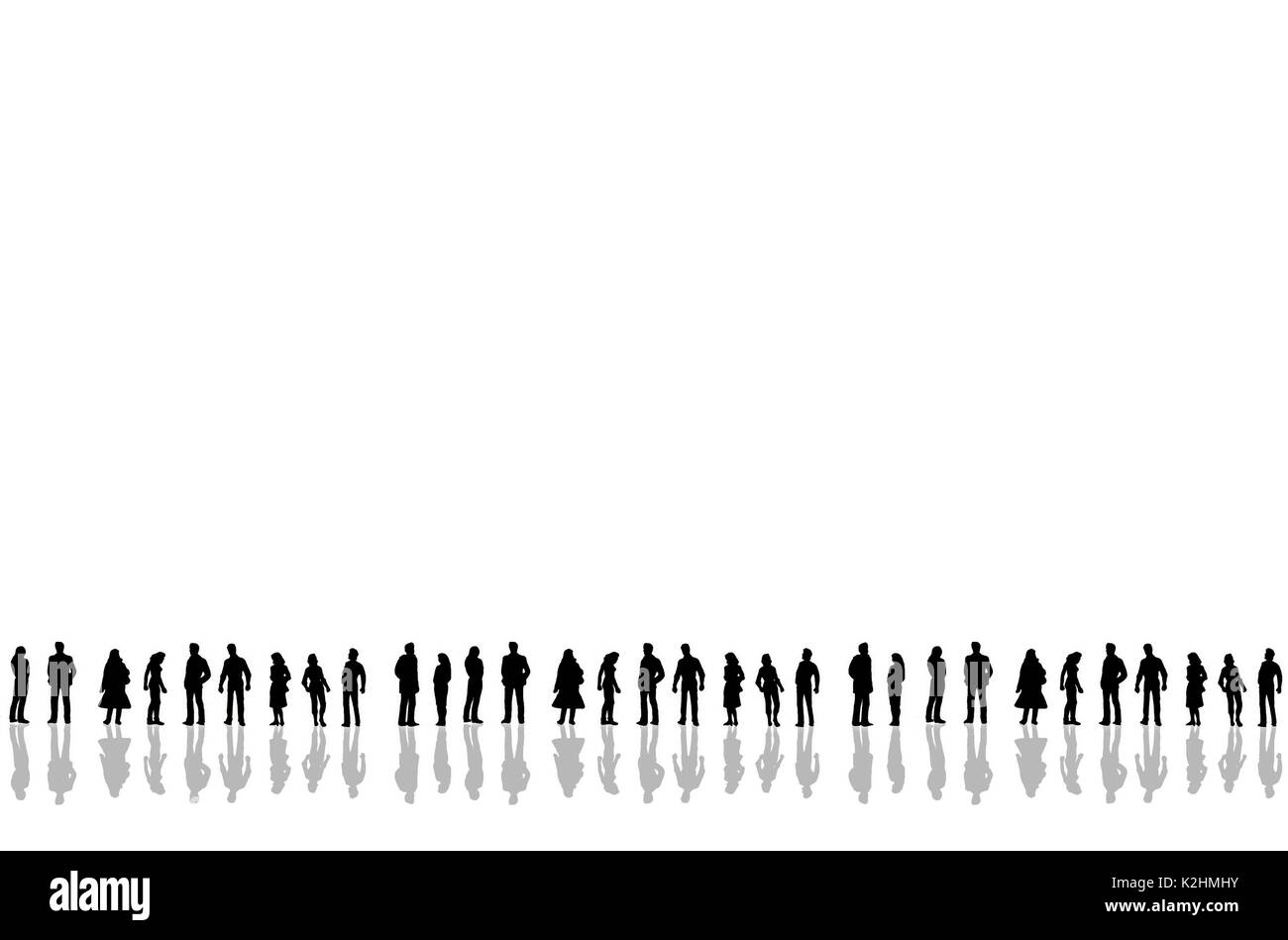 Sagome delle figurine in miniatura di persone si sono radunate insieme su sfondo bianco Foto Stock