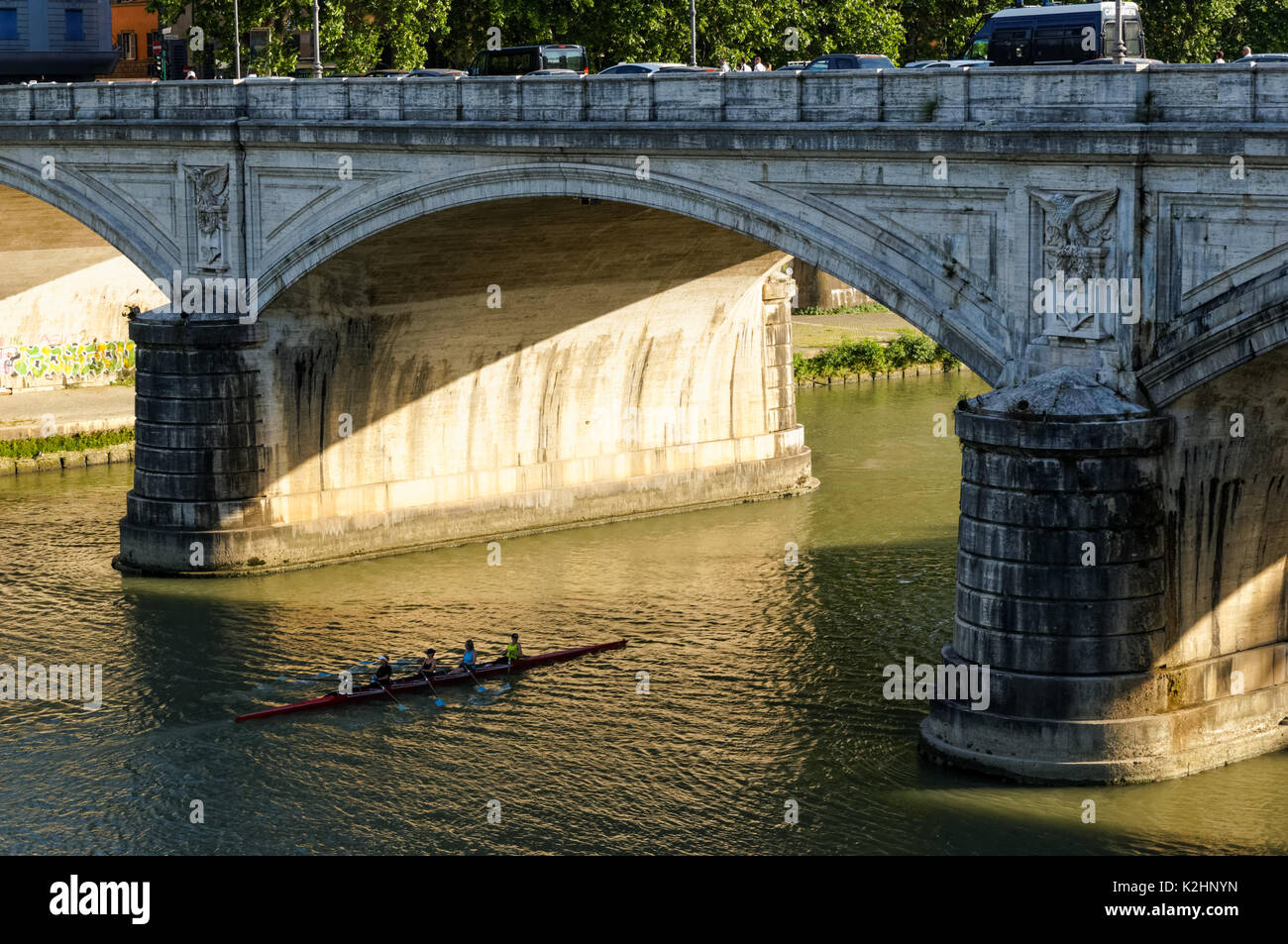 Ponte Giuseppe Mazzini sul fiume Tevere a Roma, Italia Foto Stock