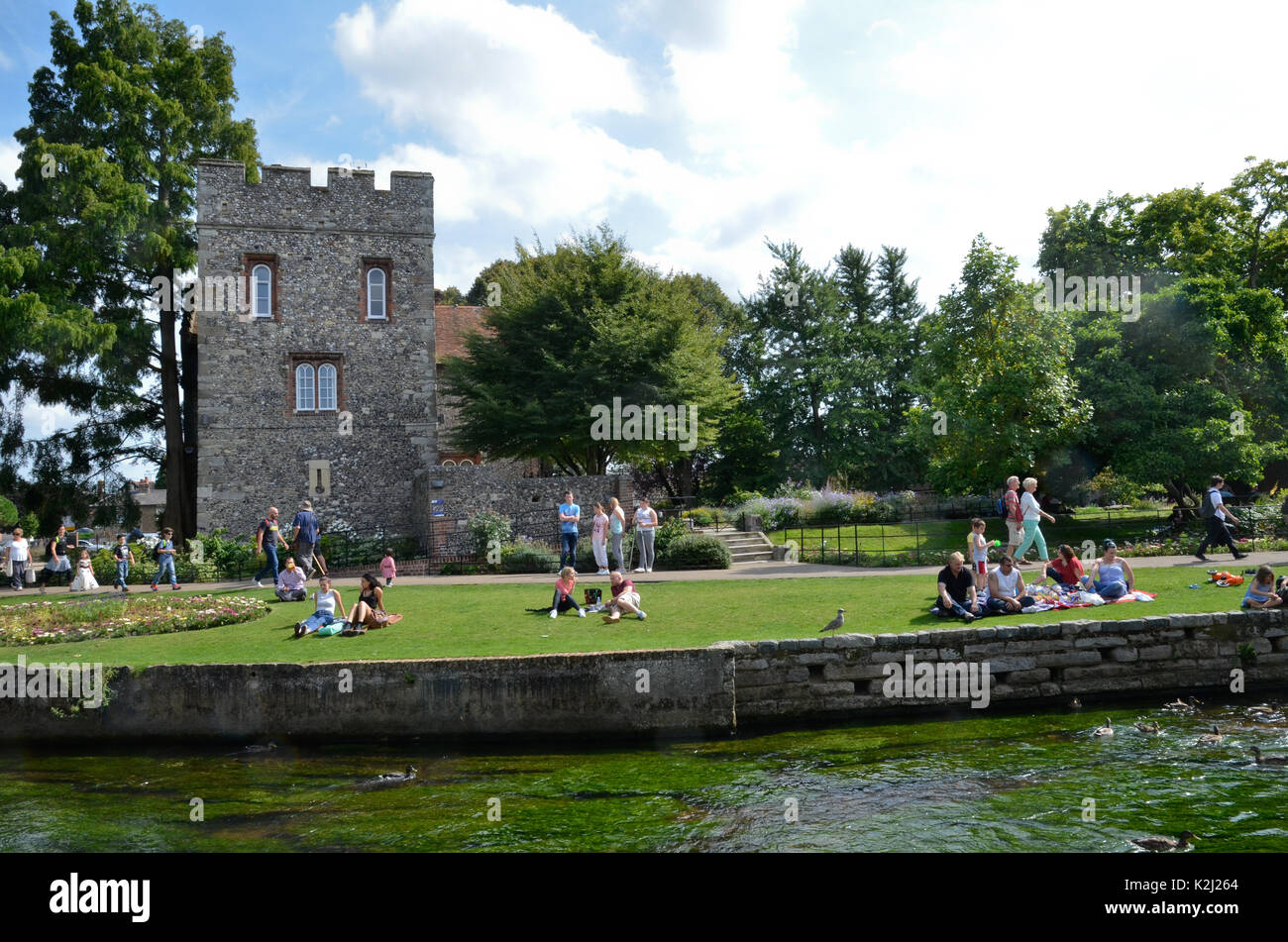 Casa torre sul fiume Stour in Canterbury Kent. Foto Stock