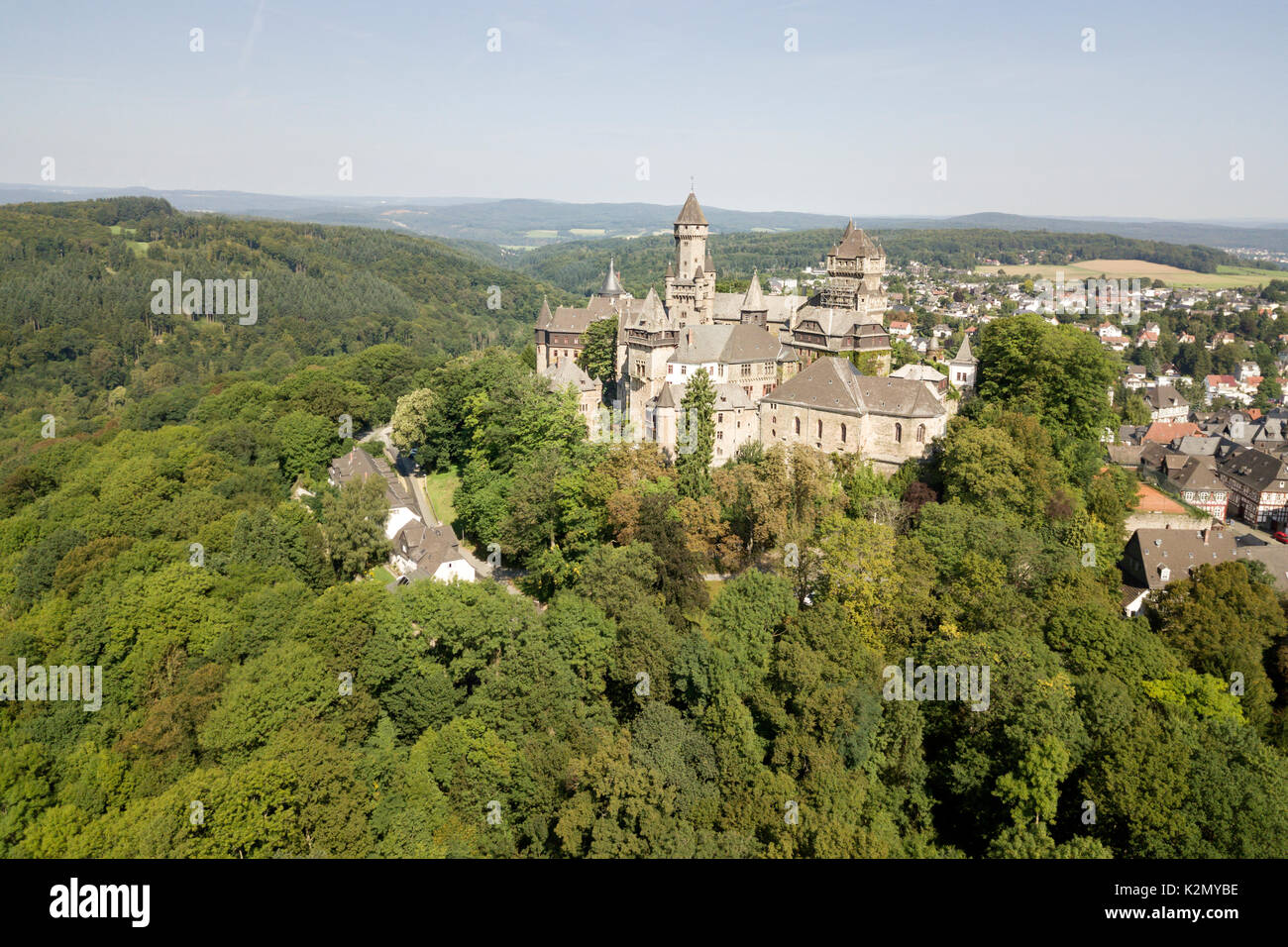 Castello medievale Braunfels sulla sommità della collina, Hesse, Germania Foto Stock
