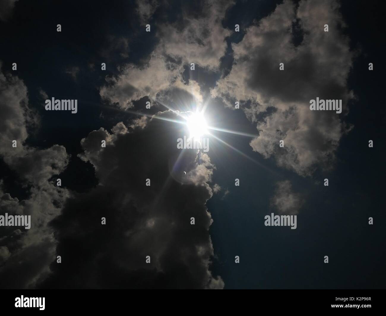 Corona diamantata effetto dal eclissi solare di agosto 2017 Foto Stock