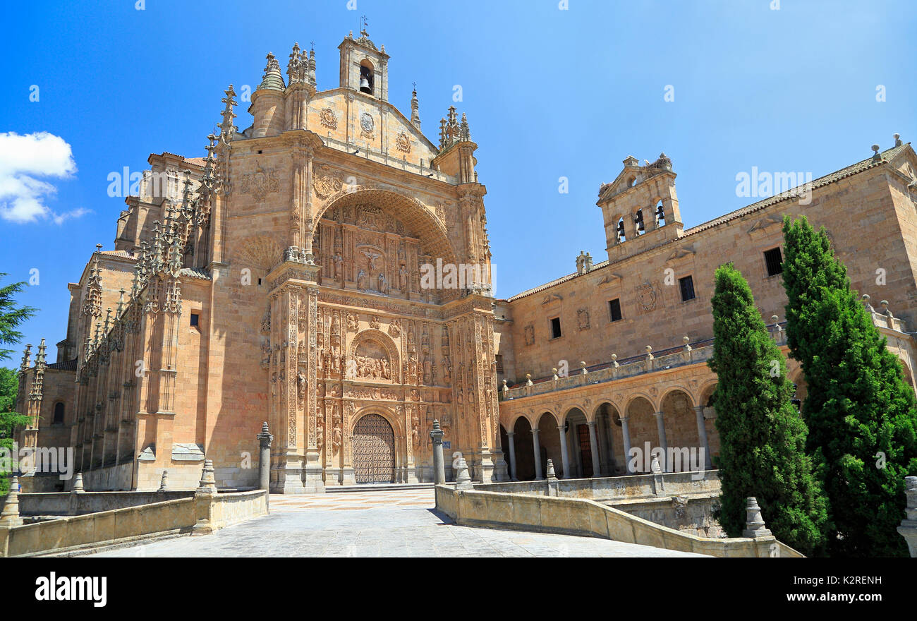 Convento di San Stefano facciata in Salamanca, Spagna Foto Stock