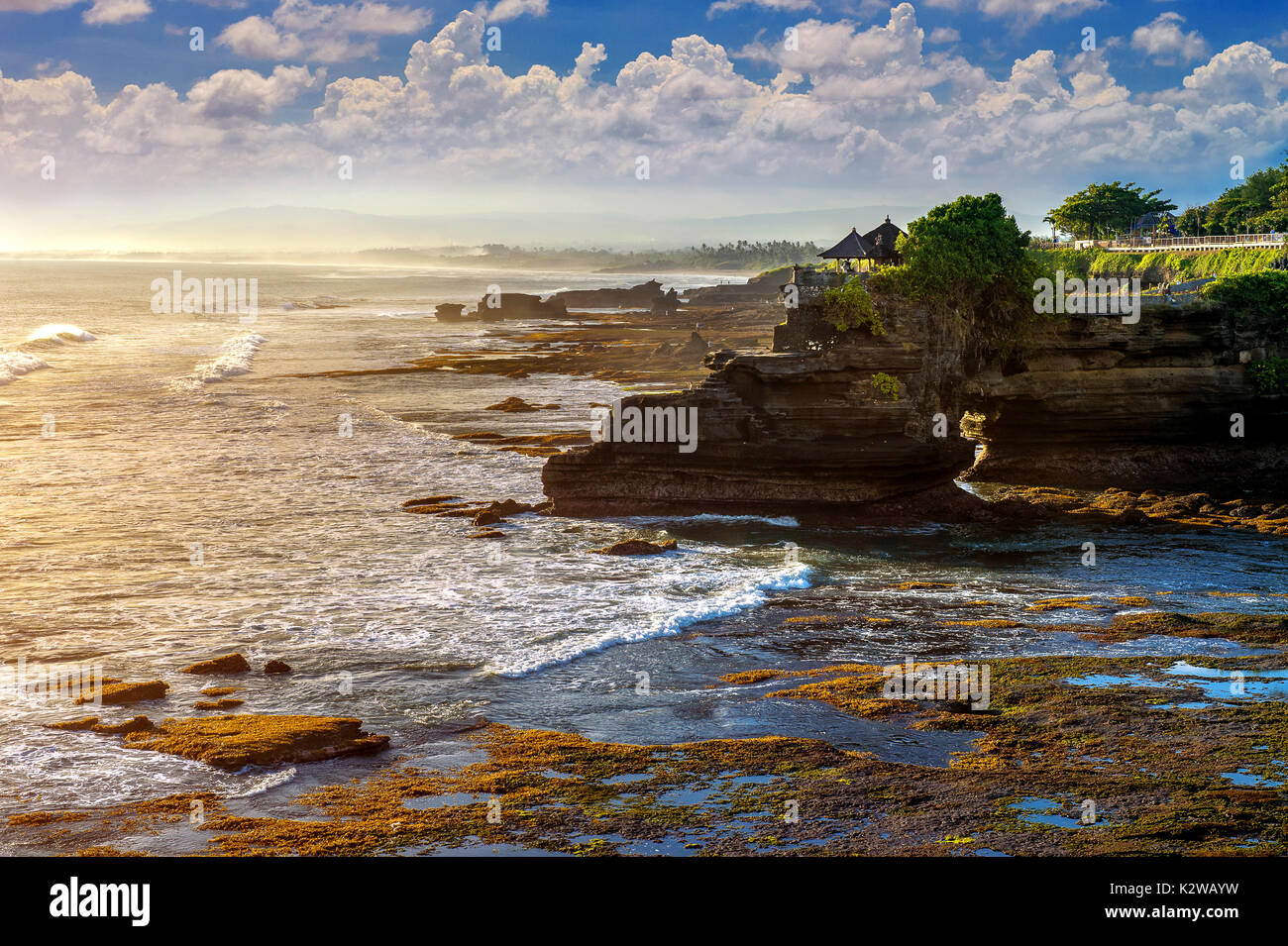 Dal Tempio Tanah Lot nell isola di Bali Indonesia. Foto Stock