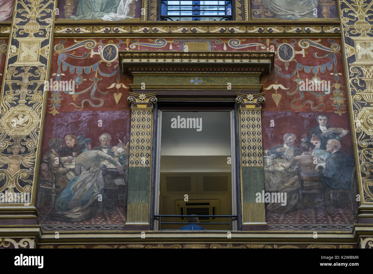 Le spalliere verniciato e facciate decorate del palazzo sciarra galleria sciarra, art nouveau, Roma, lazio. Italia Foto Stock