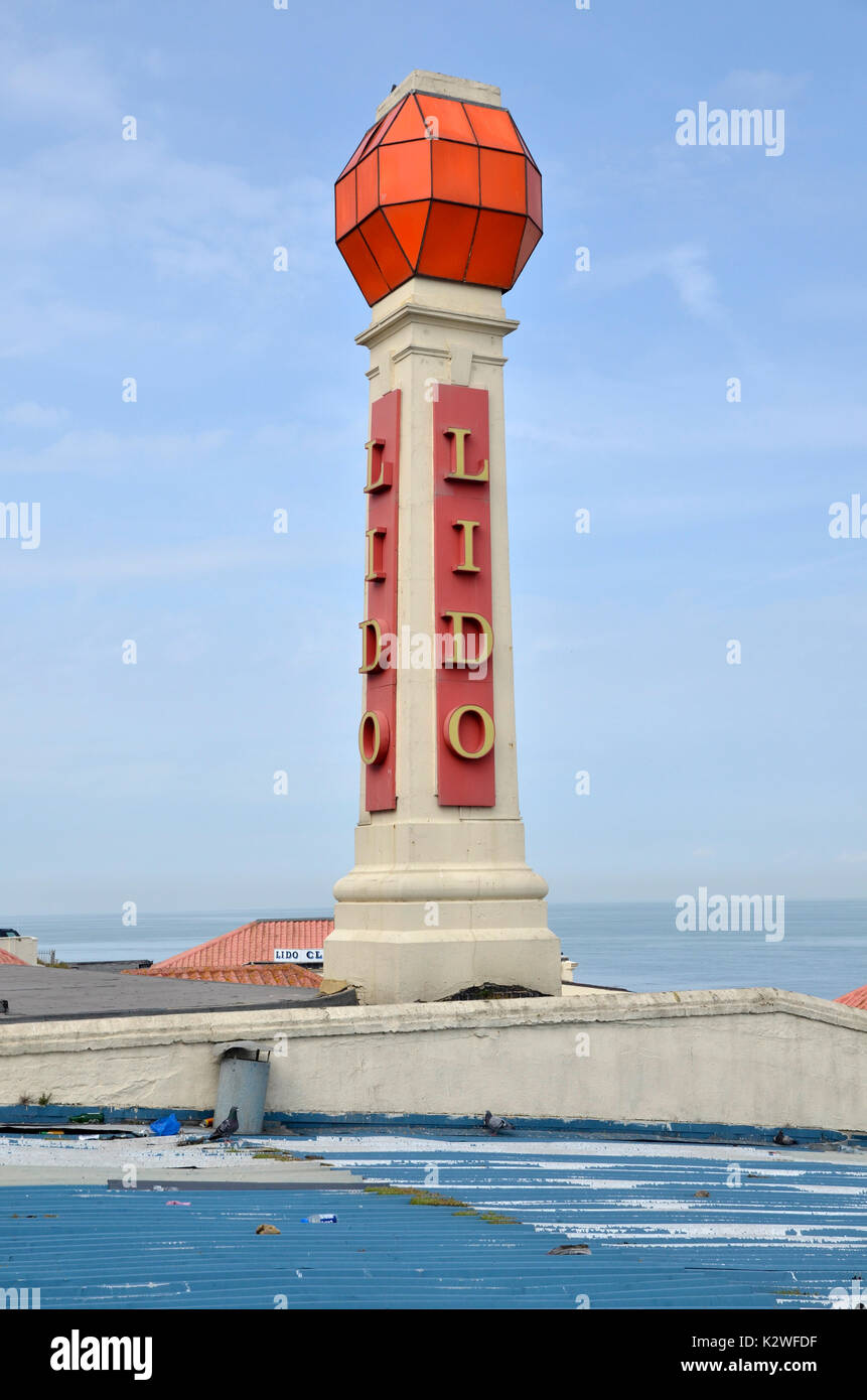Il semi-Lido abbandonati a Margate nel Kent Foto Stock