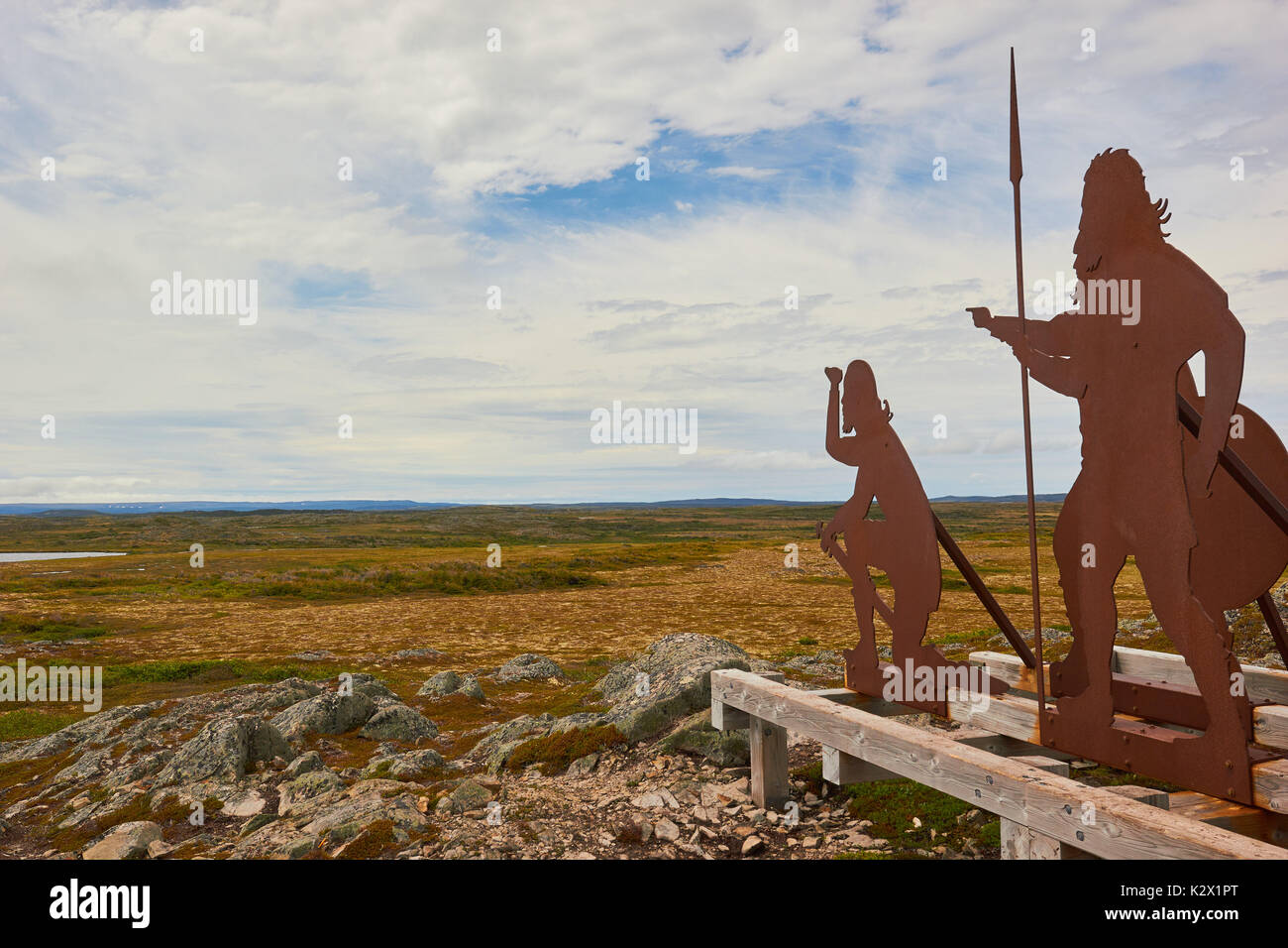 Norse figure scultura da Karen Van Niekerk, L'Anse Aux Meadows sito patrimonio mondiale dell'UNESCO, Terranova, Canada. Foto Stock