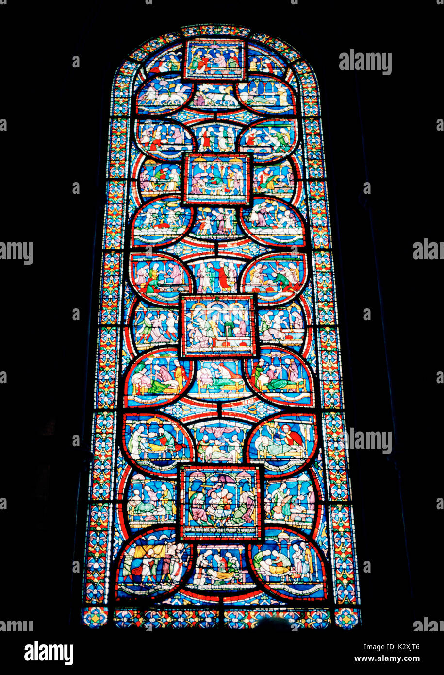 Becket miracolo finestra nella cattedrale di Canterbury nella città di Canterbury nel Kent in Inghilterra in Gran Bretagna nel Regno Unito Regno Unito Europa. arte Foto Stock