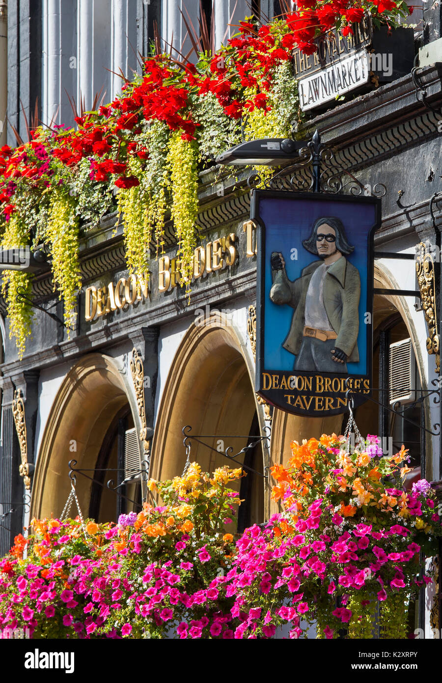 Deacon Brodies Tavern. Il Royal Mile di Edimburgo Regno Unito Scozia Foto Stock