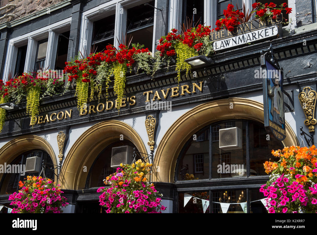 Deacon Brodies Tavern. Il Royal Mile di Edimburgo Regno Unito Scozia Foto Stock