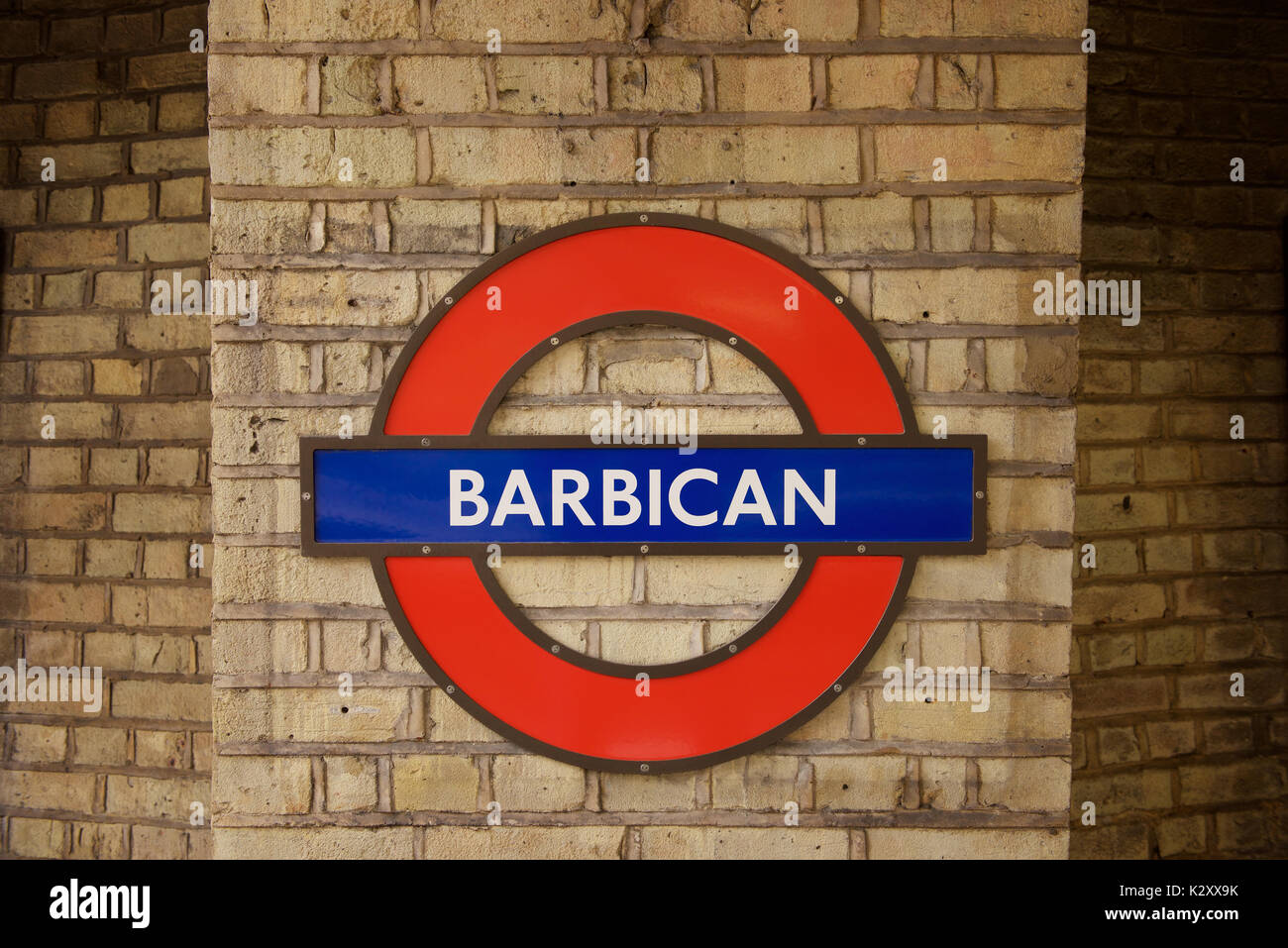 Barbican sulla stazione della metropolitana di Londra Foto Stock