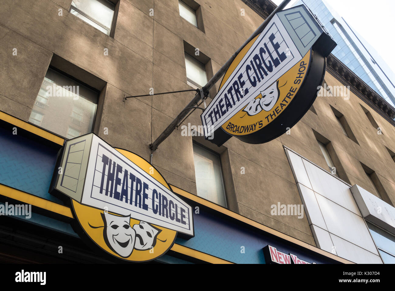 Cerchio di teatro negozio a Times Square NYC, STATI UNITI D'AMERICA Foto Stock