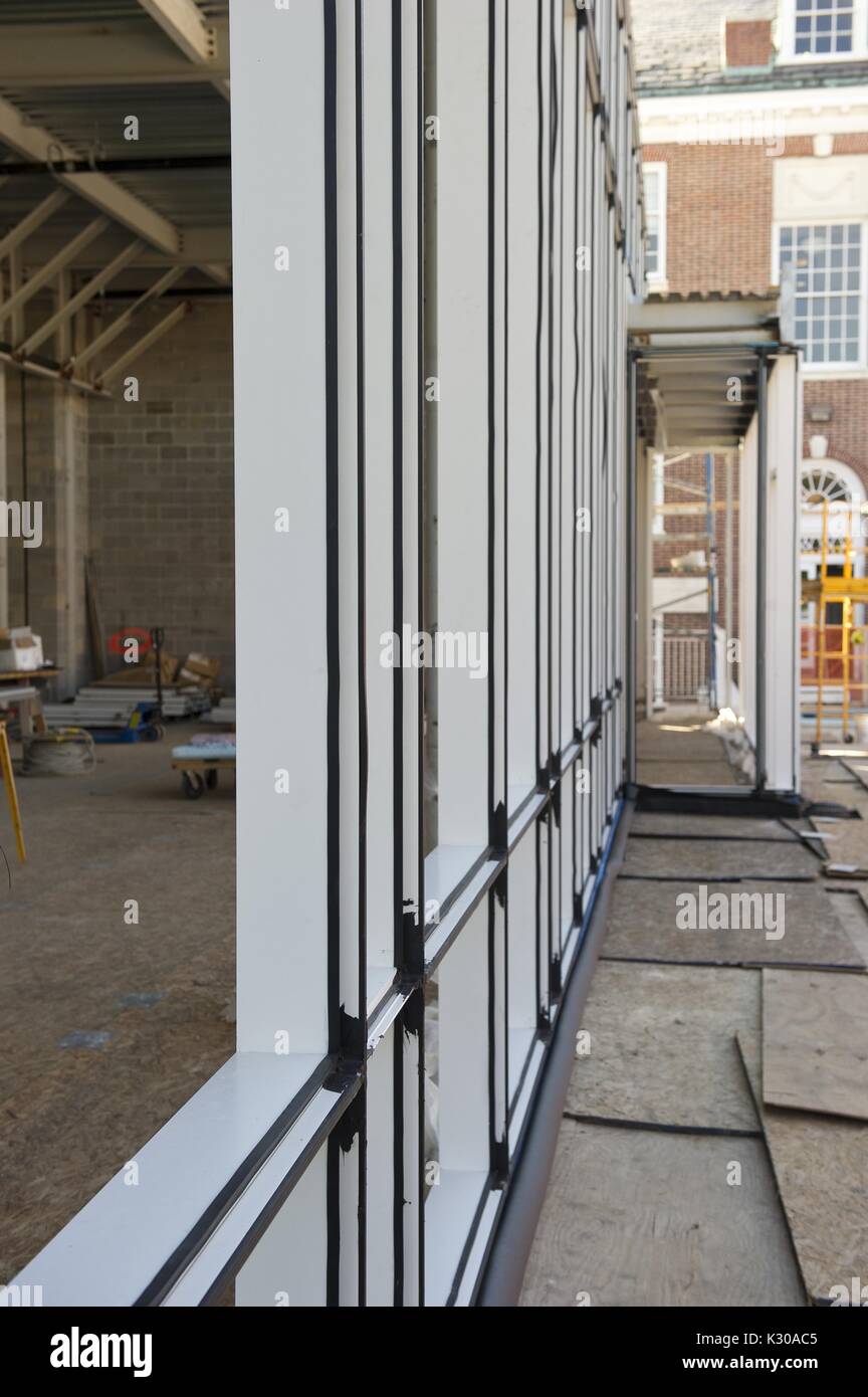 Colpo esterno della costruzione di Brody Learning Commons (BLC), uno studio collaborativo lo spazio e la libreria su Homewood campus della Johns Hopkins University di Baltimore, Maryland, 2011. Foto Stock