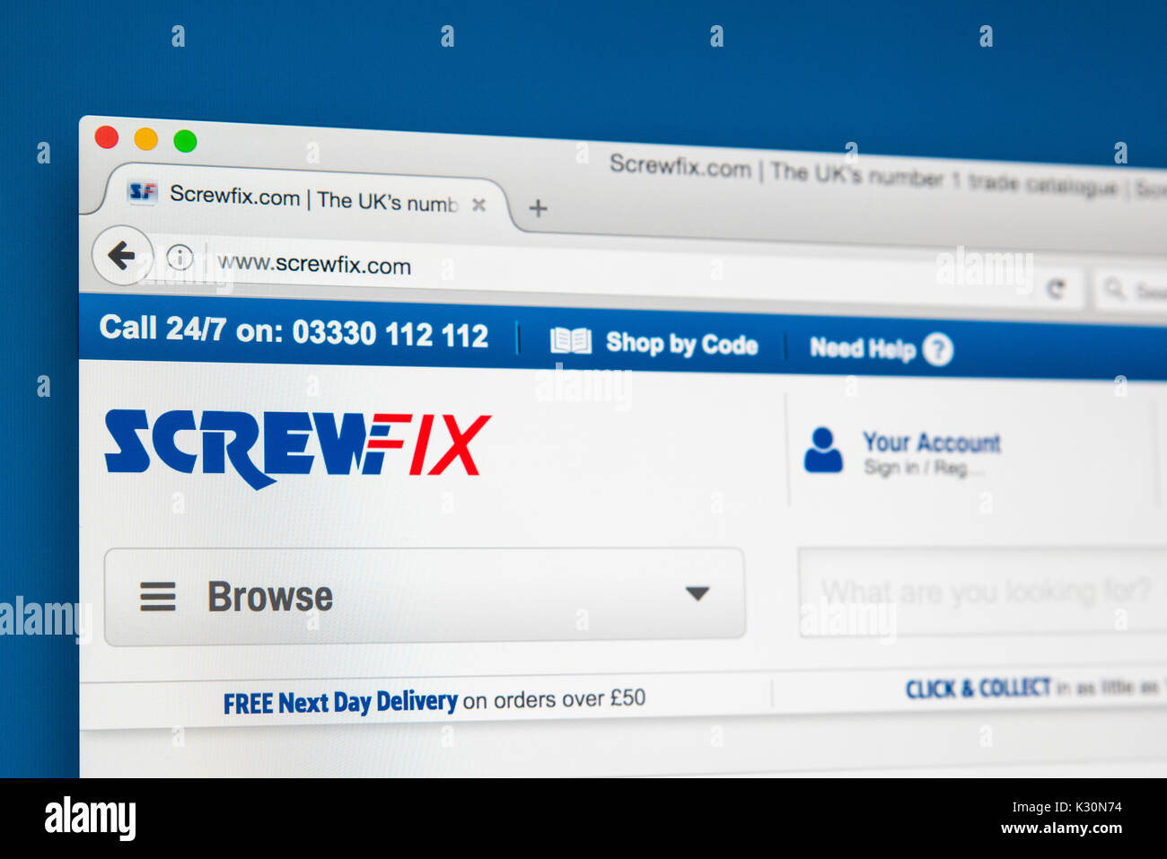 LONDON, Regno Unito - 10 AGOSTO 2017: la homepage del sito ufficiale di ScrewFix, il dettagliante britannico del commercio utensili ed accessori hardware e processo di produ Foto Stock
