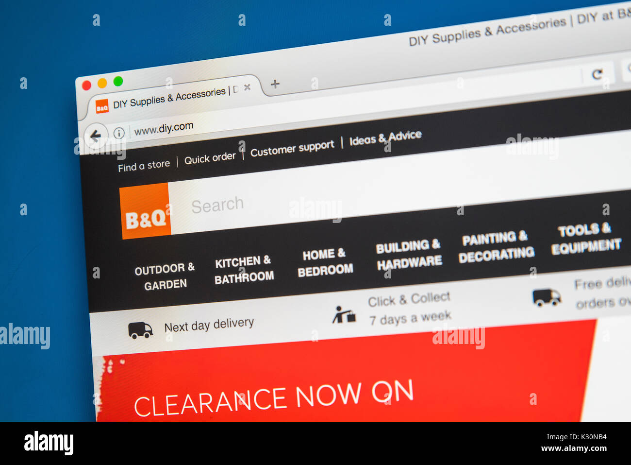 LONDON, Regno Unito - 10 AGOSTO 2017: la homepage del sito web ufficiale di B&Q, il rivenditore britannico di casa-miglioramento e prodotti per il fai da te, il 10 agosto Foto Stock