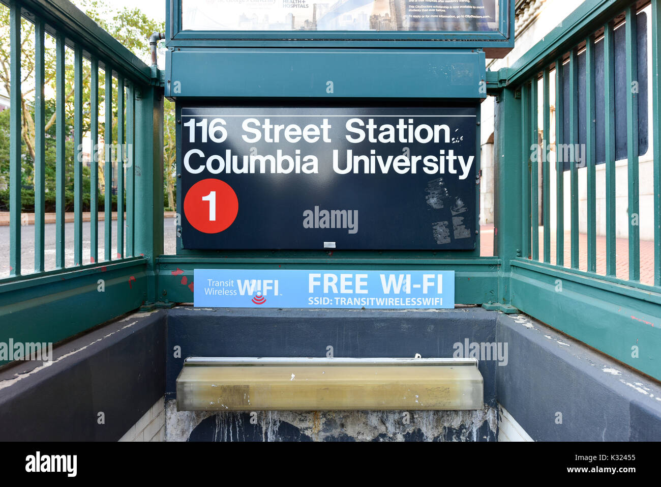 New York City - Agosto 19, 2017: 116Street Subway Station, Columbia University di New York City metropolitana sistema su 1 linea ferroviaria. Foto Stock