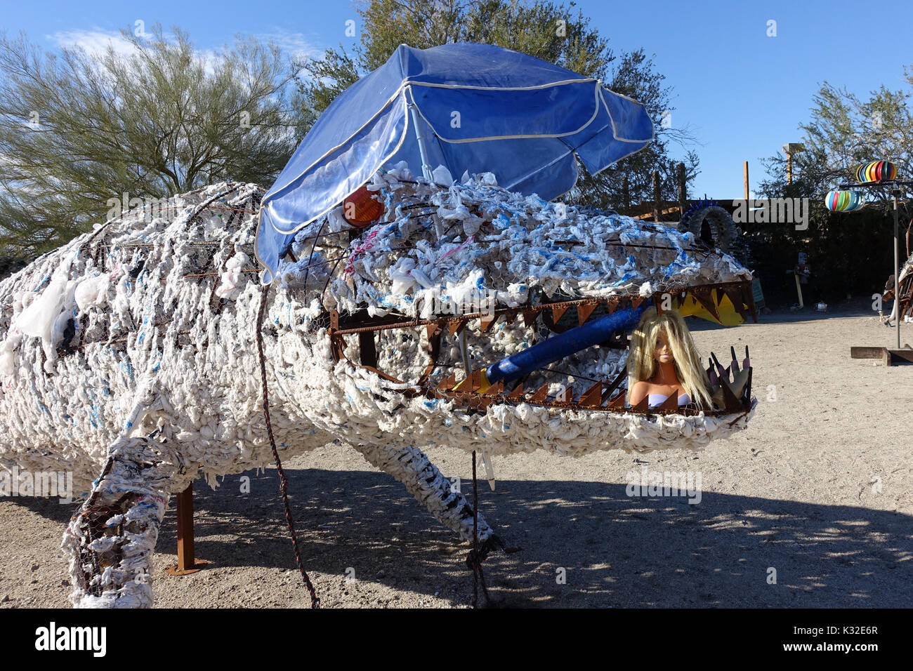 Oriente Gesù è un avant-garde colonia di artisti pieni di eclettico di pezzi di arte creata da diversi artisti provenienti da tutto il mondo. Foto Stock