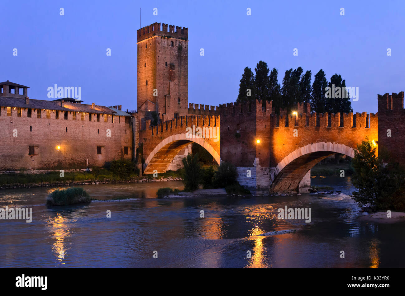 Ponte Scaligero e Castelvecchio, Verona, Italia Foto Stock