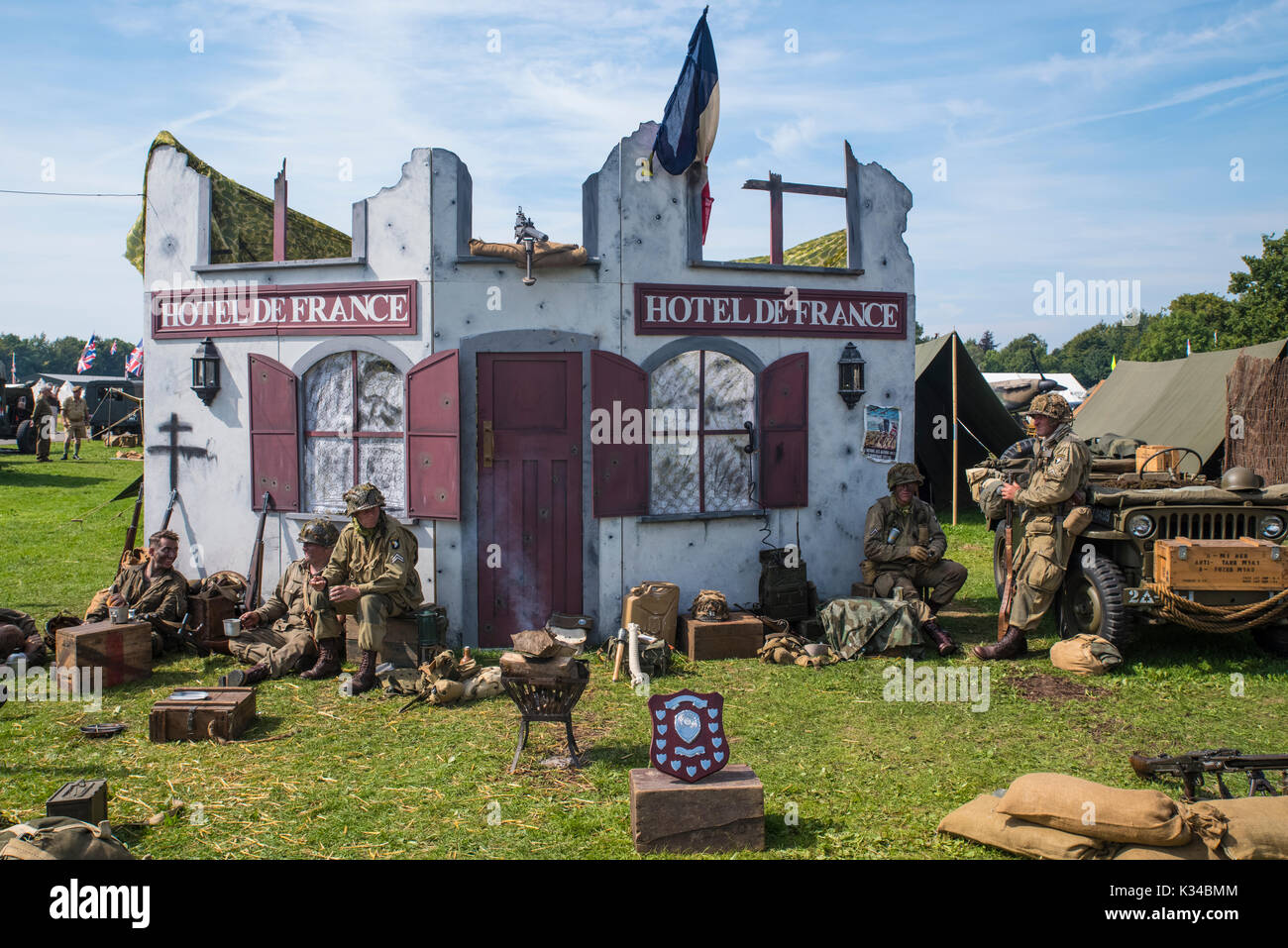 Kent, Regno Unito - 28 agosto 2017: gli attori in posa come soldati americani della seconda guerra mondiale a livello militare odyssey rievocazione evento in detling, kent, o Foto Stock