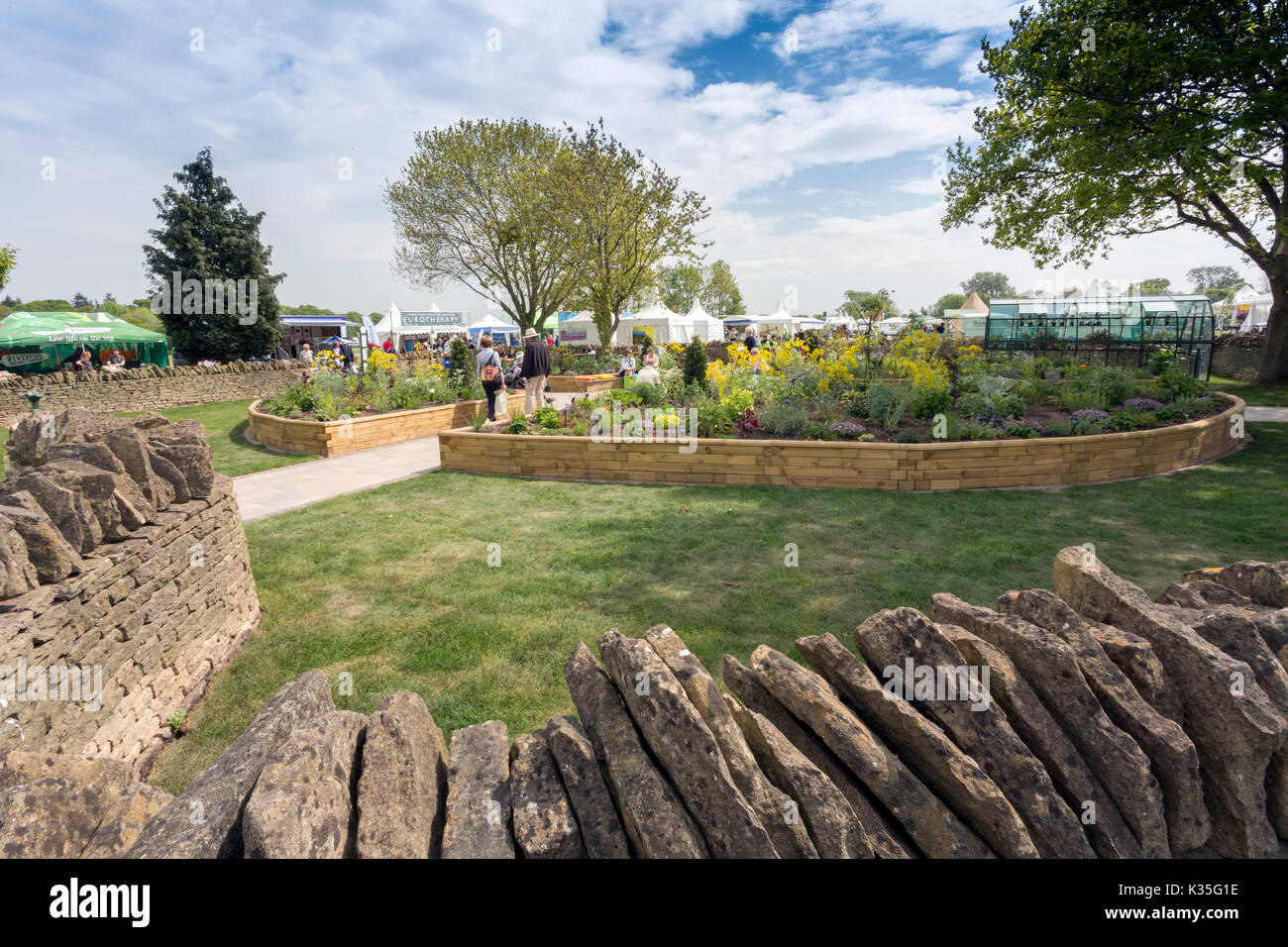 La recente apertura del giardino di erbe progettato da Jekka McVicar al 2017 RHS Malvern spettacolo primaverile, Worcestershire, Inghilterra Foto Stock