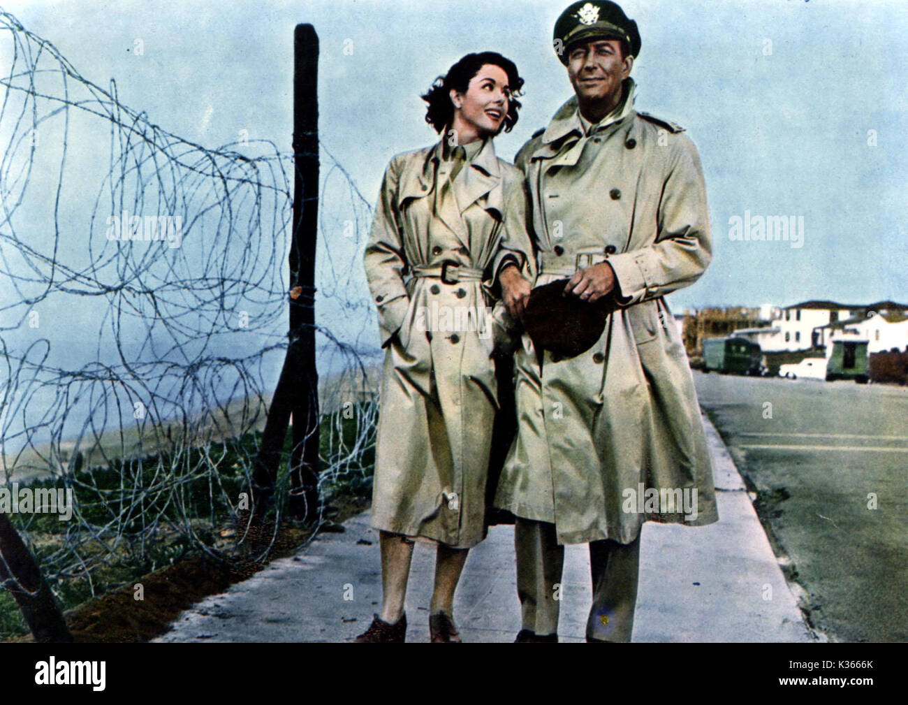 D-DAY: THE SIX OF JUNE 20TH CENTURY FOX DANA WYNTER, ROBERT TAYLOR D-DAY: THE SIX OF JUNE 20TH CENTURY FOX DANA WYNTER, ROBERT TAYLOR data: 1956 Foto Stock