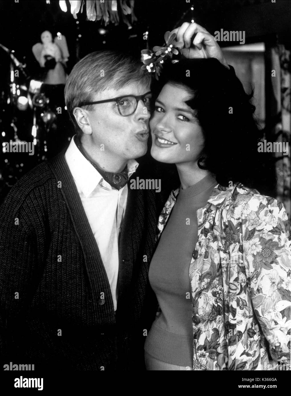 Il Darling BOCCIOLI DI MAGGIO L-R, Filippo franchi .... Charlie Catherine Zeta-Jones .... Mariette Larkin Foto Stock