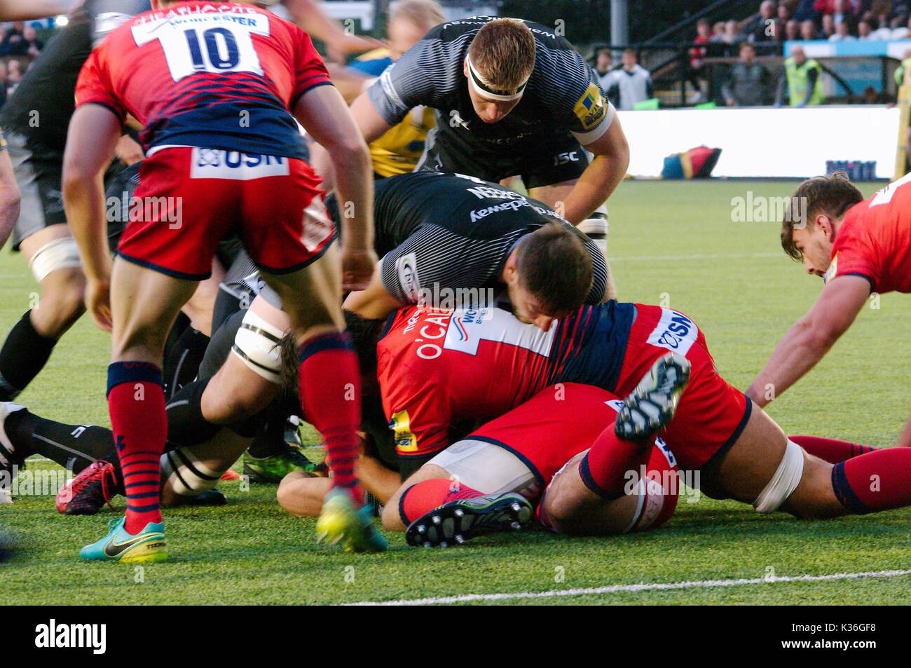 Newcastle-upon Tyne, Inghilterra, 1 settembre 2017. Newcastle Falcons minacciano la Worcester Warriors linea in Aviva Premiership corrispondono a Kingston Park.Credit: Colin Edwards/Alamy Live News. Foto Stock