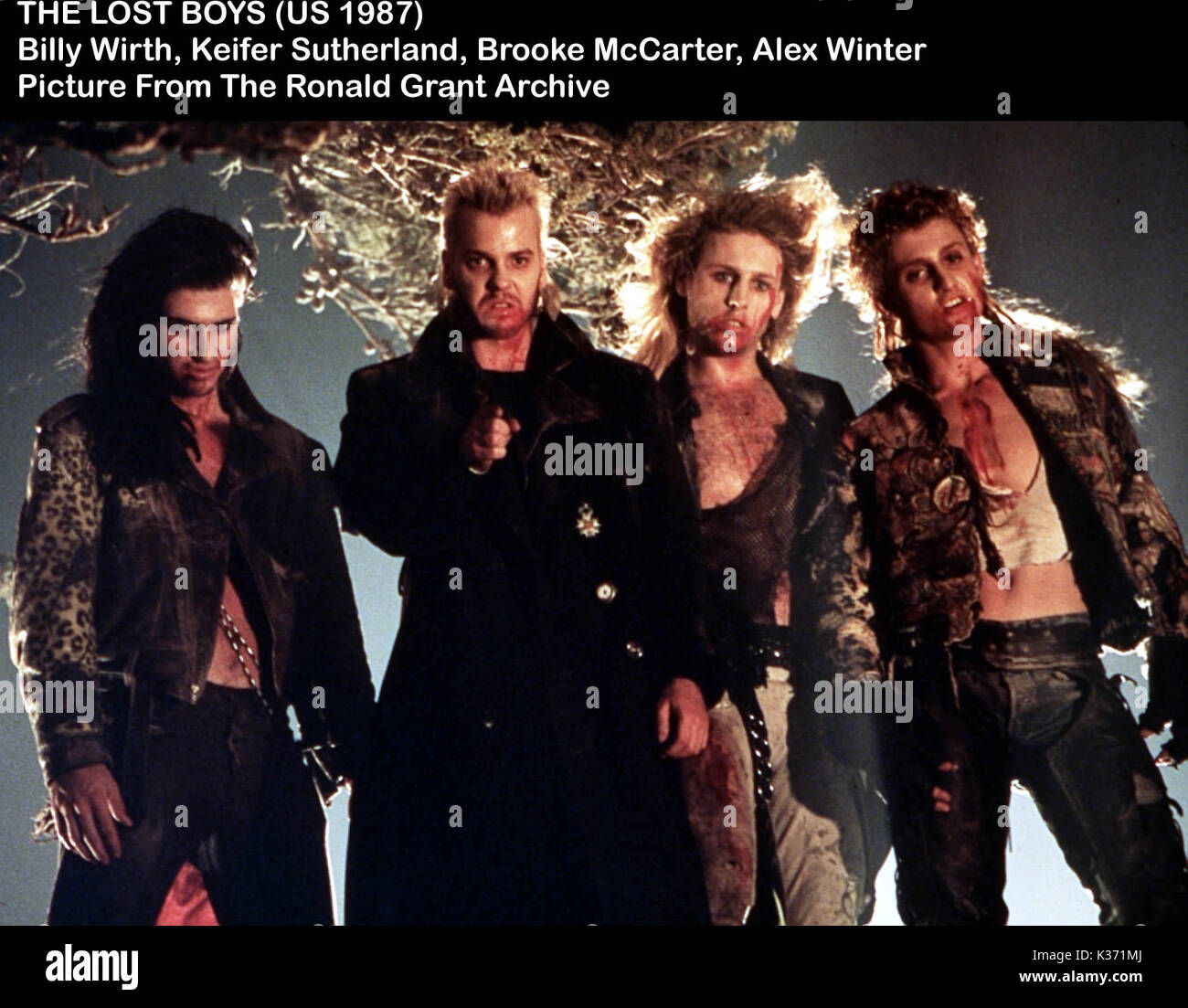 I RAGAZZI PERSI BILLY WIRTH, KEIFER SUTHERLAND, BROOKE MCCARTER, ALEX WINTER data: 1987 Foto Stock