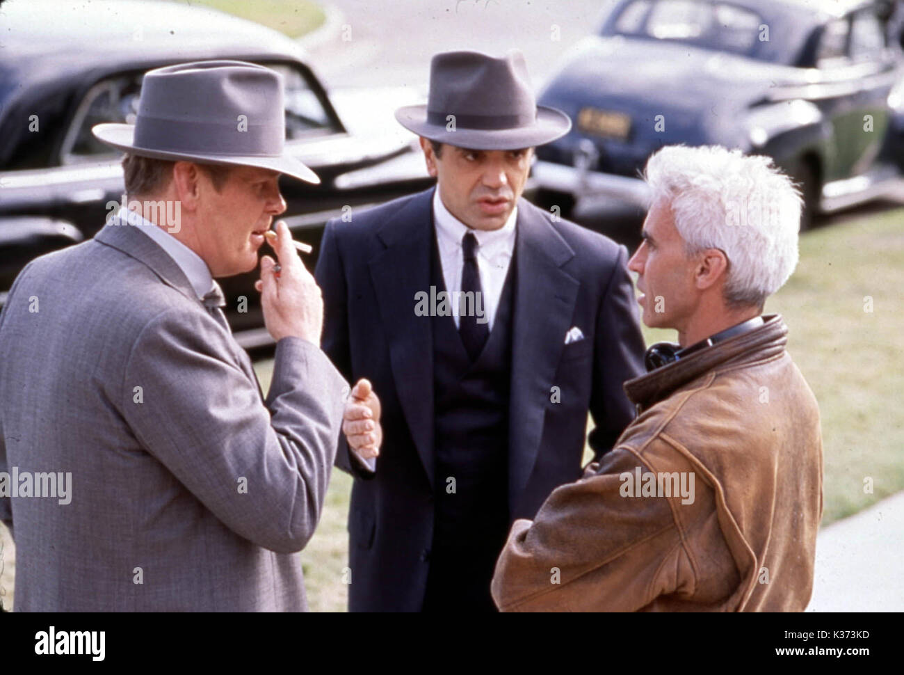 MULHOLLAND FALLS Nick Nolte, Chazz Palminteri, direttore Lee Tamahori data: 1996 Foto Stock