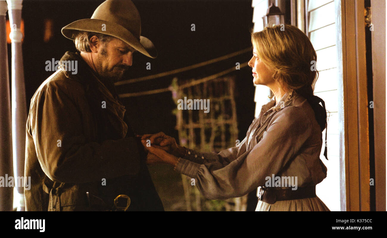 OPEN RANGE KEVIN COSTNER, USCITA DEL FILM ANNETTE BENING DI TOUCHSTONE PICTURES data: 2003 Foto Stock