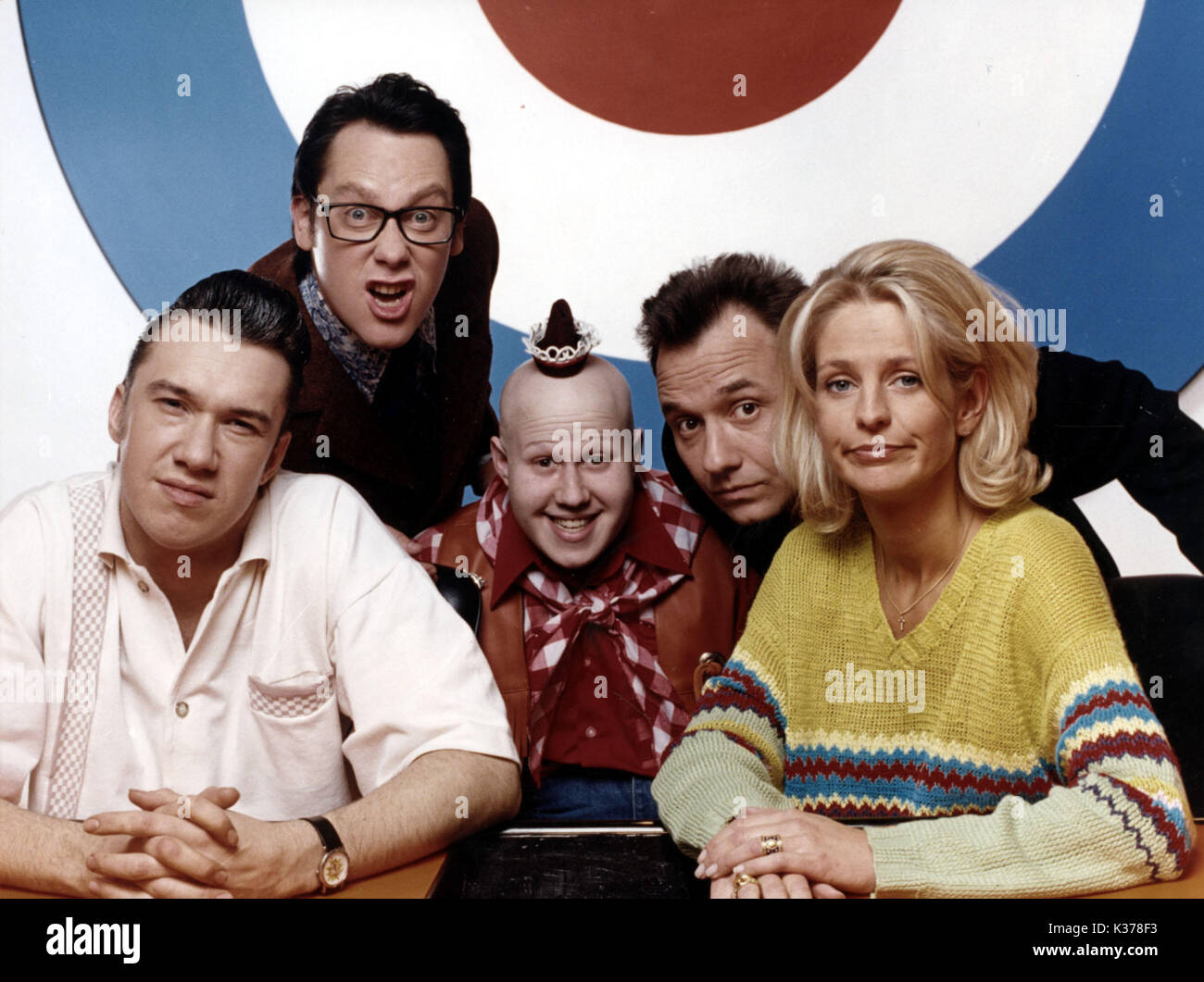 Le stelle cadenti MARK LAMARR, VIC REEVES, GEORGE DAWES , BOB MORTIMER, ULRIKA JONSSON Foto Stock