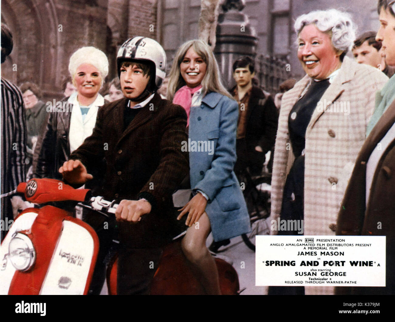 La molla E IL VINO DI PORTO ANGLO-amalgamato PROD/EMI FILM SUSAN GEORGE center Foto Stock
