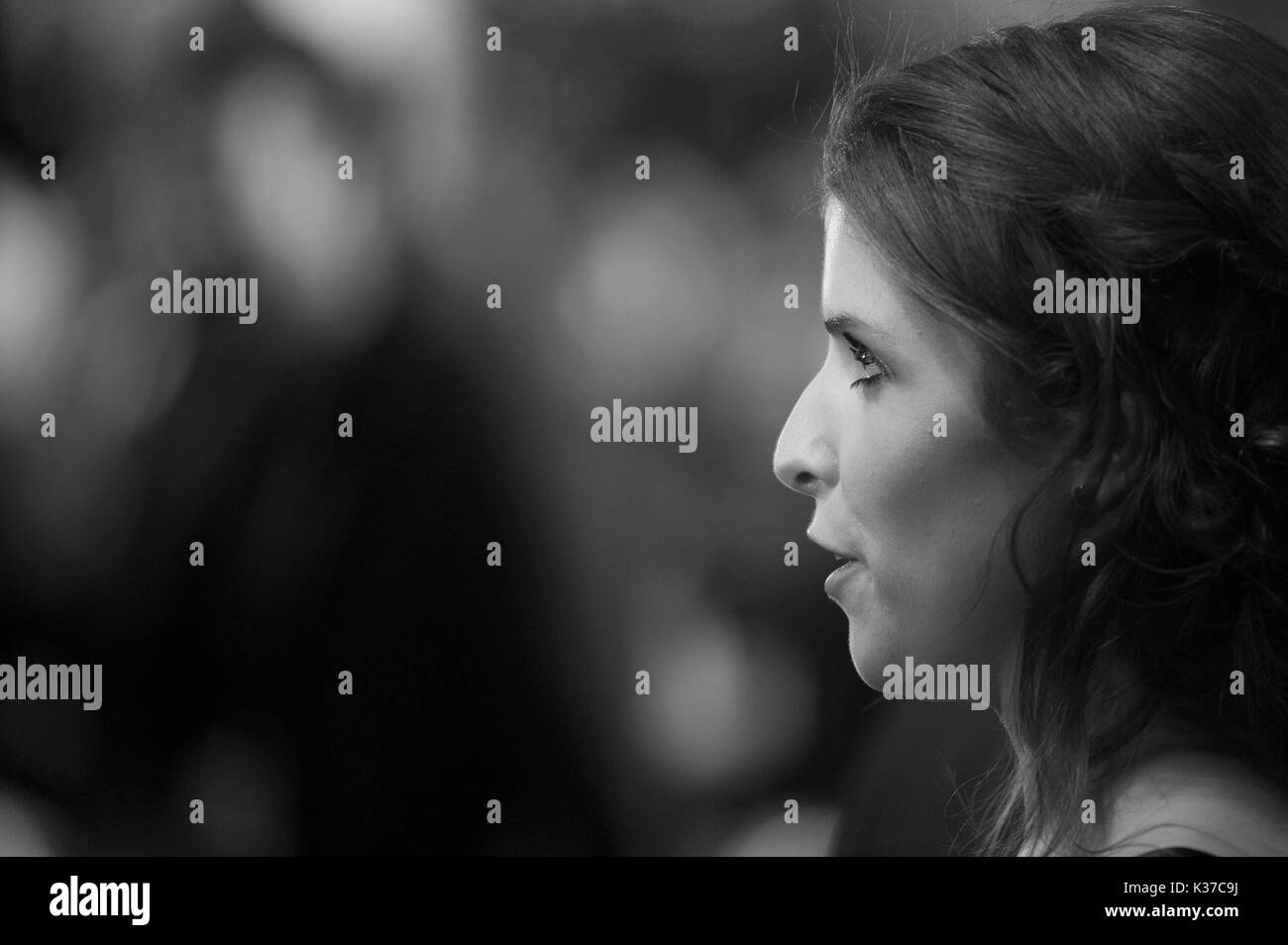 Foto deve essere accreditato ©Alpha premere 080004 17/10/2016 Anna Kendrick assiste la premiere europeo per il contabile a Impero Cineworld, Leicester Square a Londra Foto Stock Foto deve essere accreditato ©Alpha premere 080004 17/10/2016 Anna Kendrick assiste la premiere europeo per il contabile a Impero Cineworld, Leicester Square a Londra Foto Stock