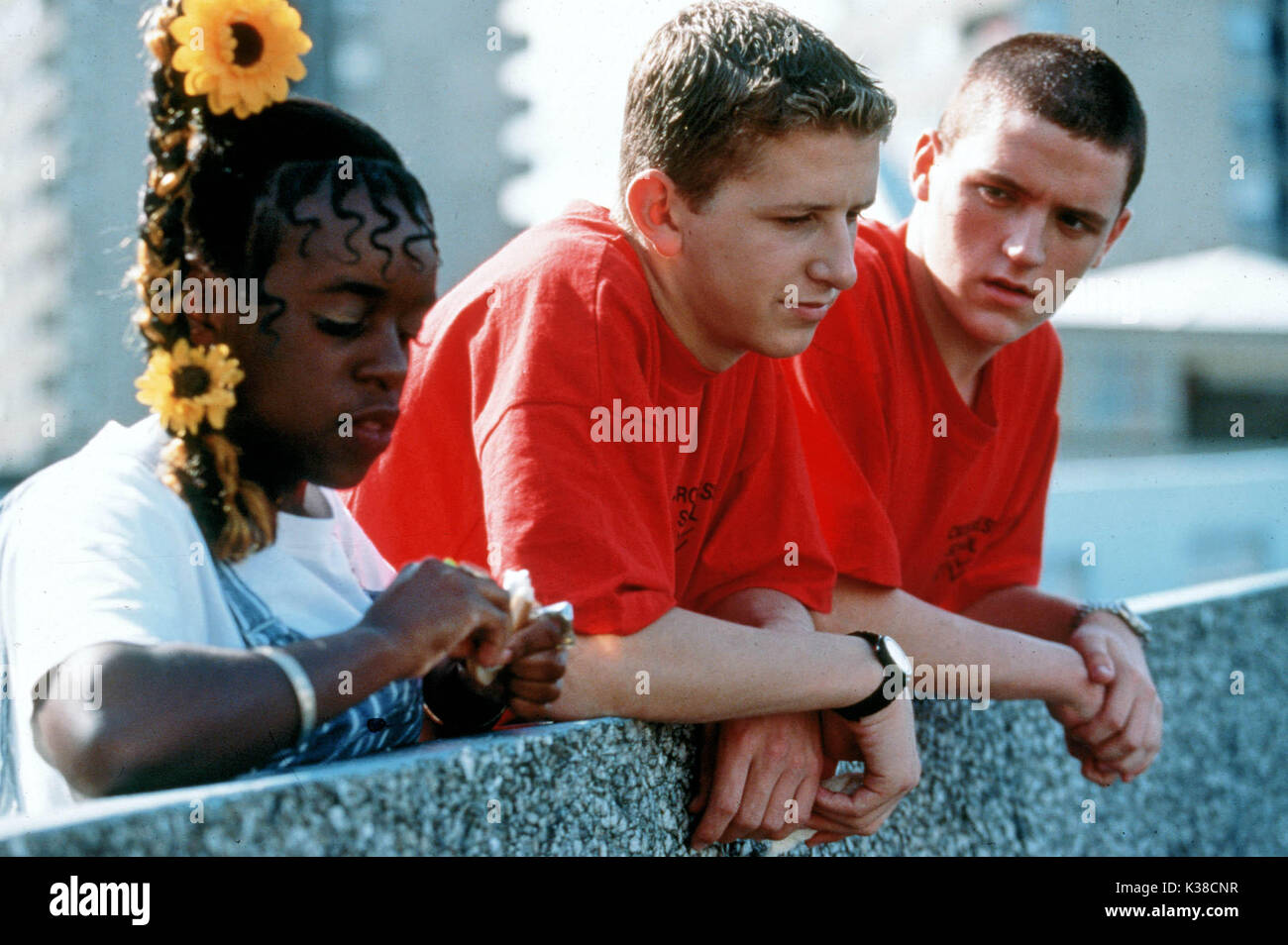 BEAUTIFUL THING TAMEKA EMPSON, GLEN BERRY E SCOTT NEAL REGISTA: HETTIE MACDONALD SCENEGGIATORE: JONATHAN HARVEY USCITA PER CANALE 4 FILM BEAUTIFUL THING data: 1996 Foto Stock