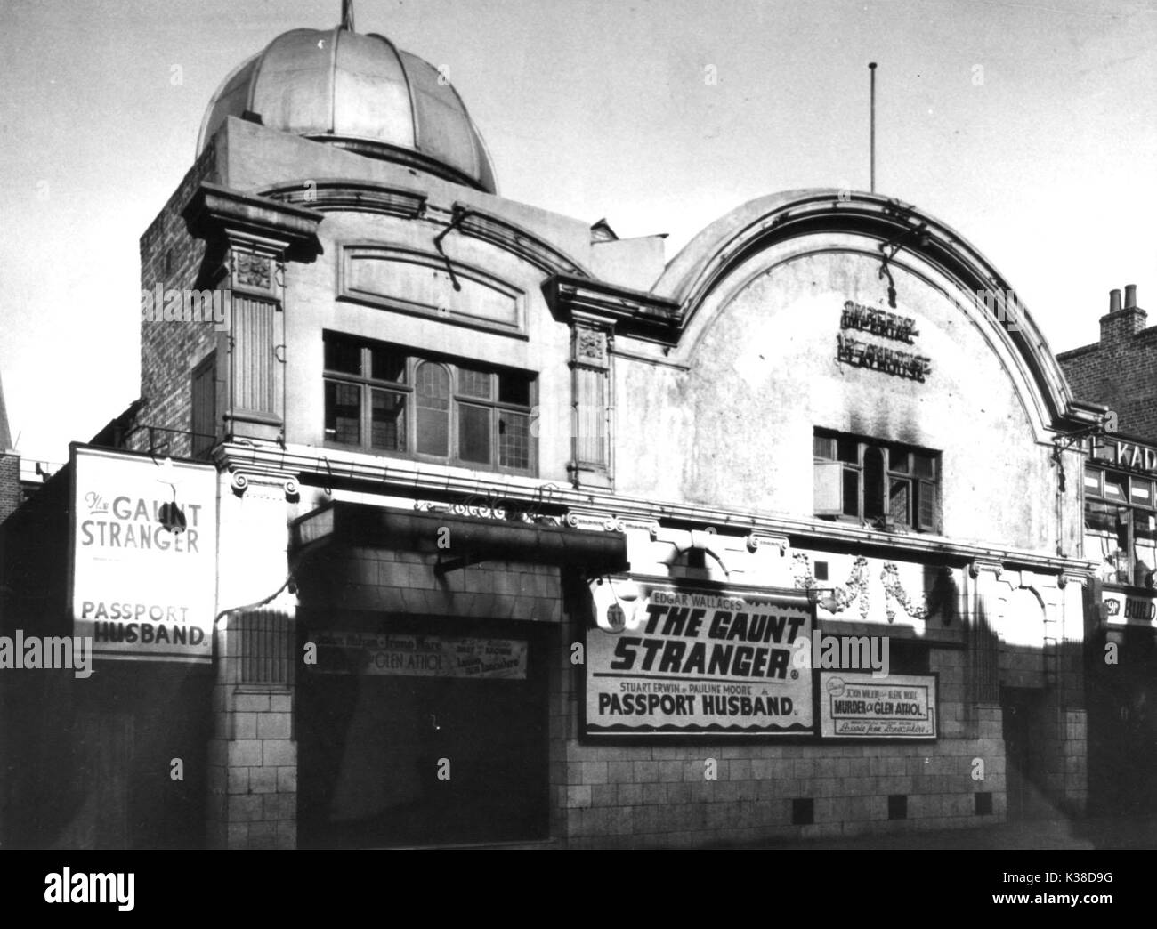 IMPERIAL PLAYHOUSE CINEMA POTOBELLO ROAD NOTTING HILL GATE WEST LONDON IMPERIAL PLAYHOUSE CINEMA POTOBELLO ROAD NOTTING HILL GATE WEST LONDON Foto Stock