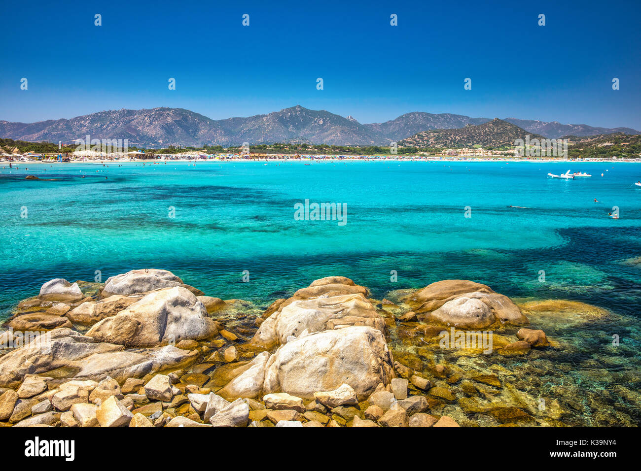 Porto Giunco beach, a Villasimius, Sardegna, Italia. La Sardegna è la seconda isola più grande del Mediterraneo Foto Stock